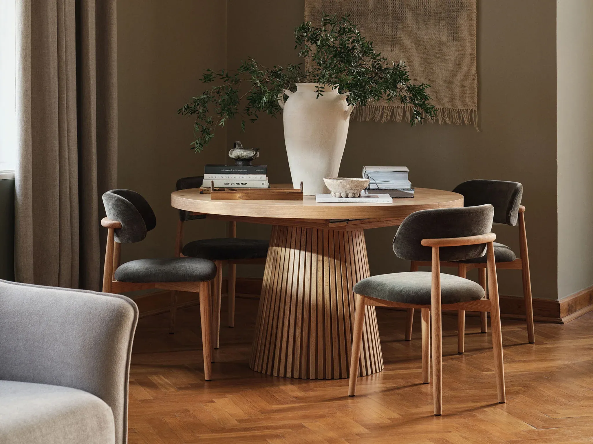 Dining Tabe for furniture rental in Portugal