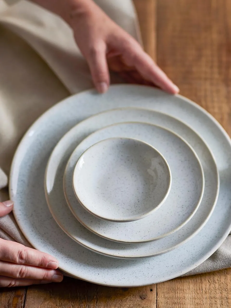 Tableware add-on for furniture rental in Portugal