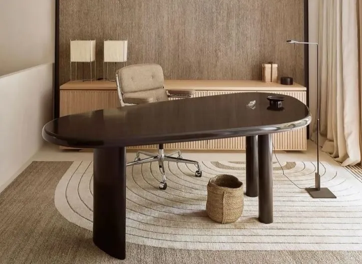 desks for furniture rental in Portugal