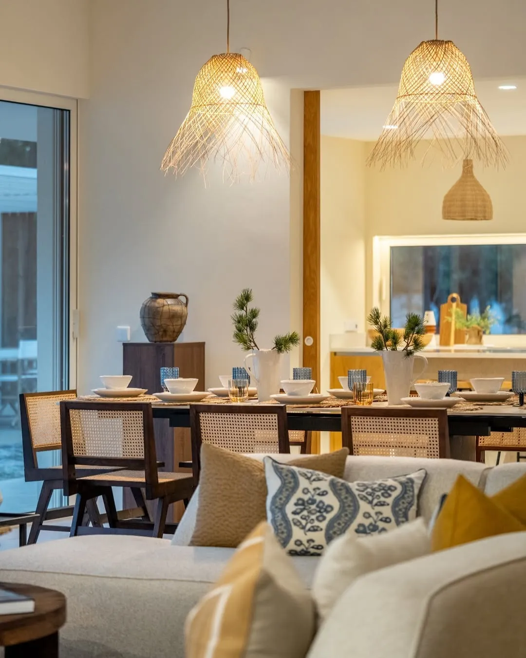 Expat living in a fully furnished Portugal apartment with rental furniture — Furnirent