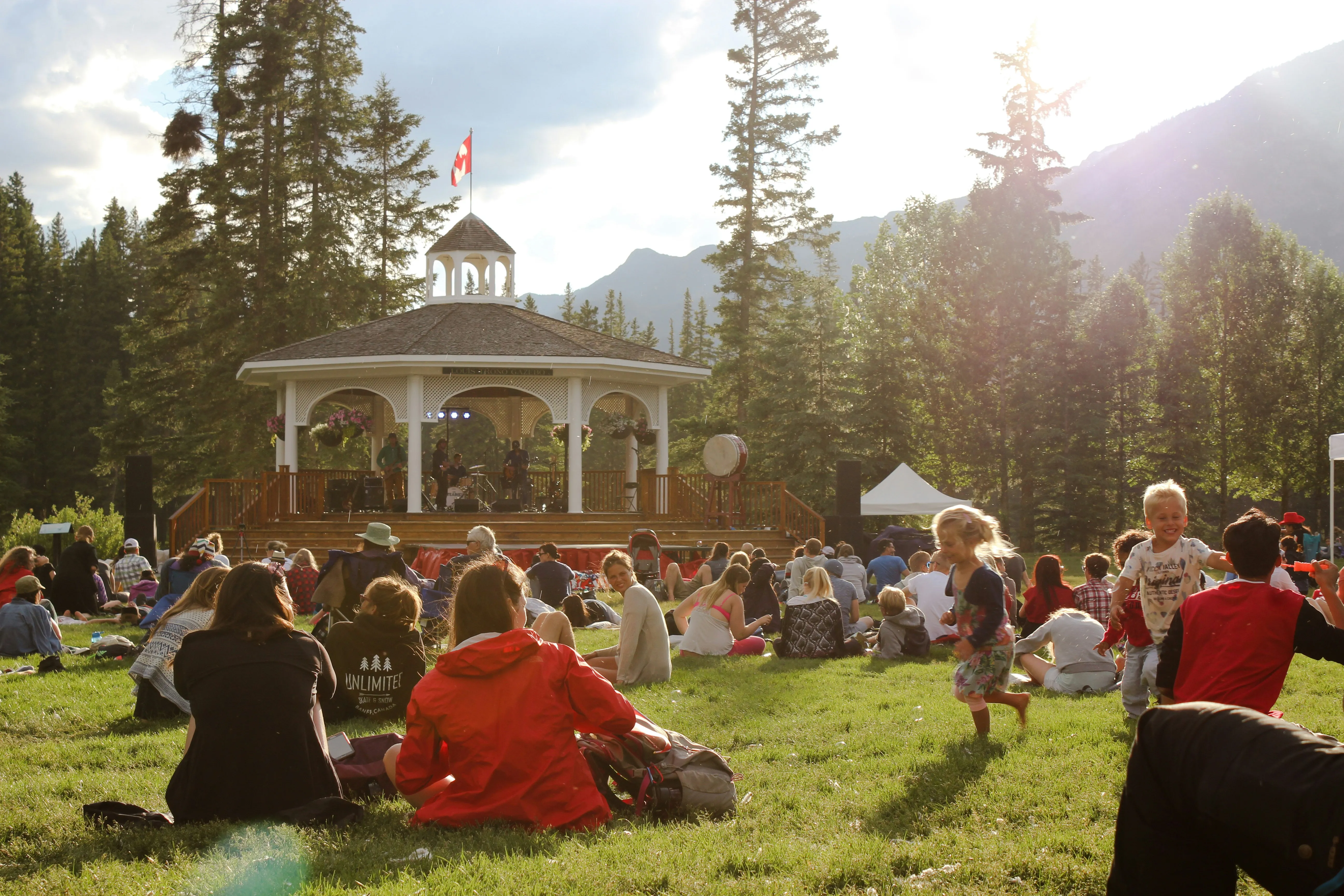 Reusable dishware for events in Alberta Canada