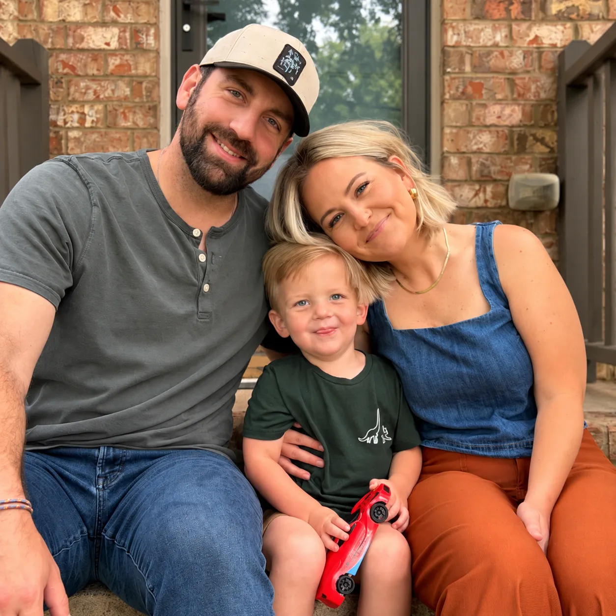 The family behind CrateKind, a family-owned moving bin rental business in Tennessee.