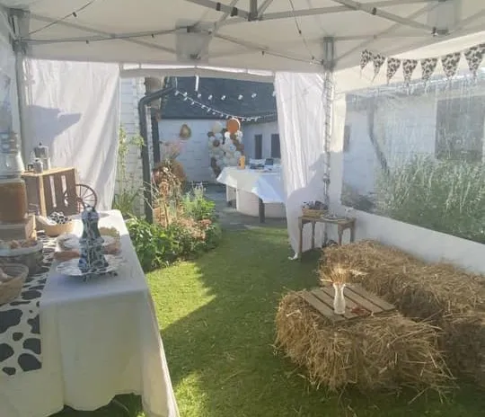 Location de tente tonnelle pliante 3x3m 3x6m 3x9m 3x12m avec parois fenêtres latérales panoramiques tente de réception barnum événement Normandie à louer le havre seine maritime Fécamp Honfleur caen Rouen deauville calvados eure 