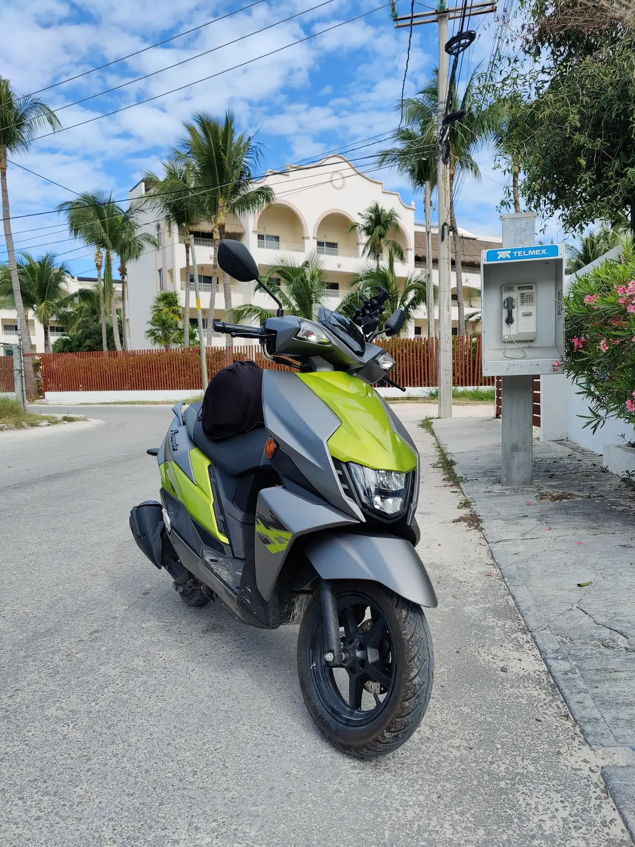 Suzuki_Avenis_for_rent_Miile SPA at Excellence Riviera Puerto Morelos