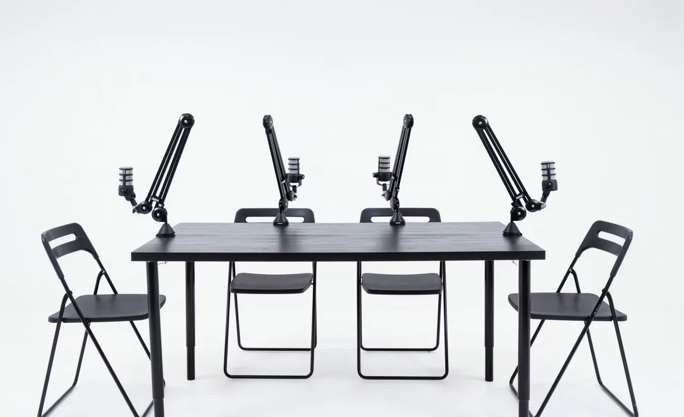 Studija vairākiem cilvēkiem Riga