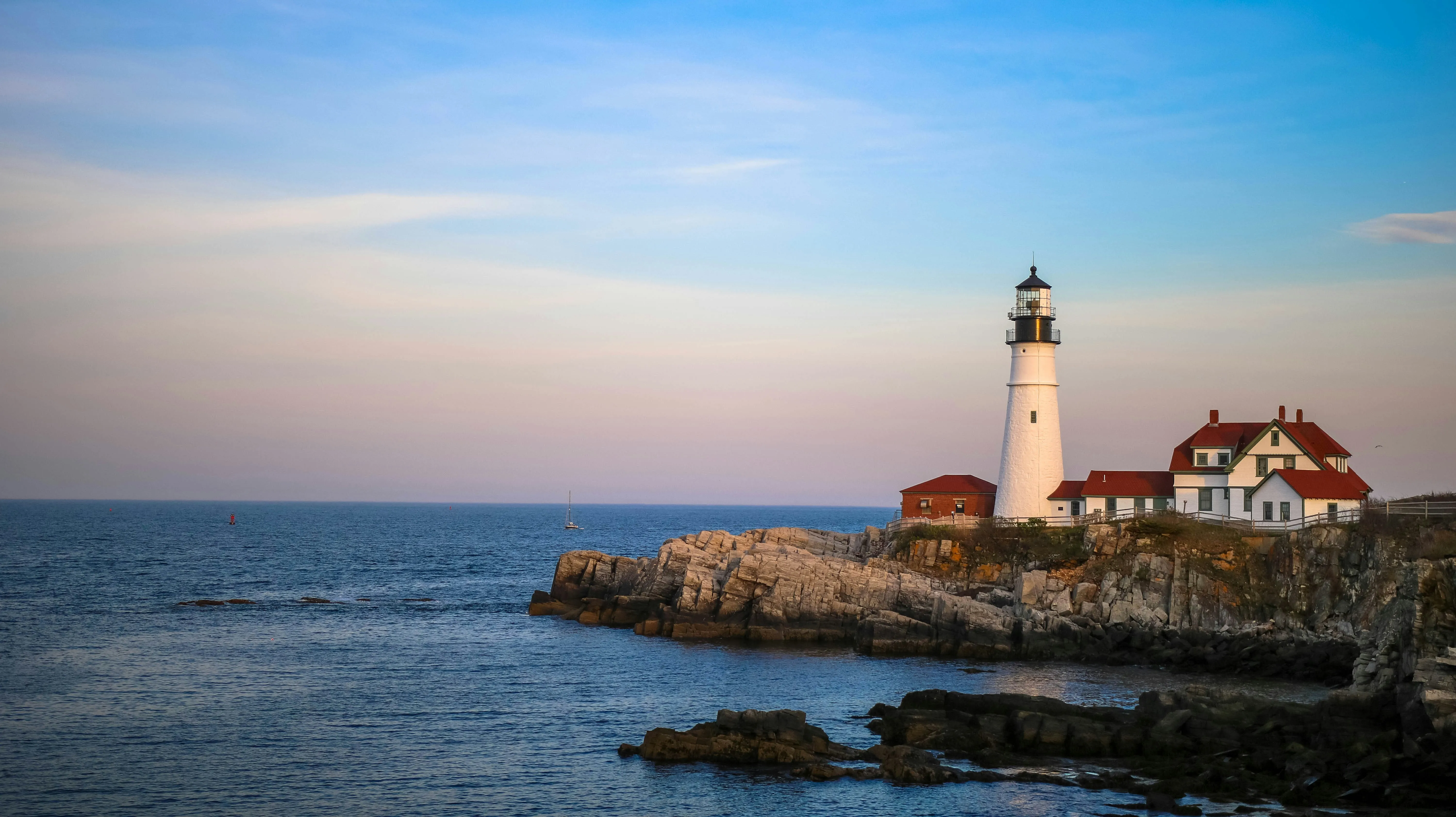 Maine is home to beautiful light houses, parks, and beaches perfect for your event.