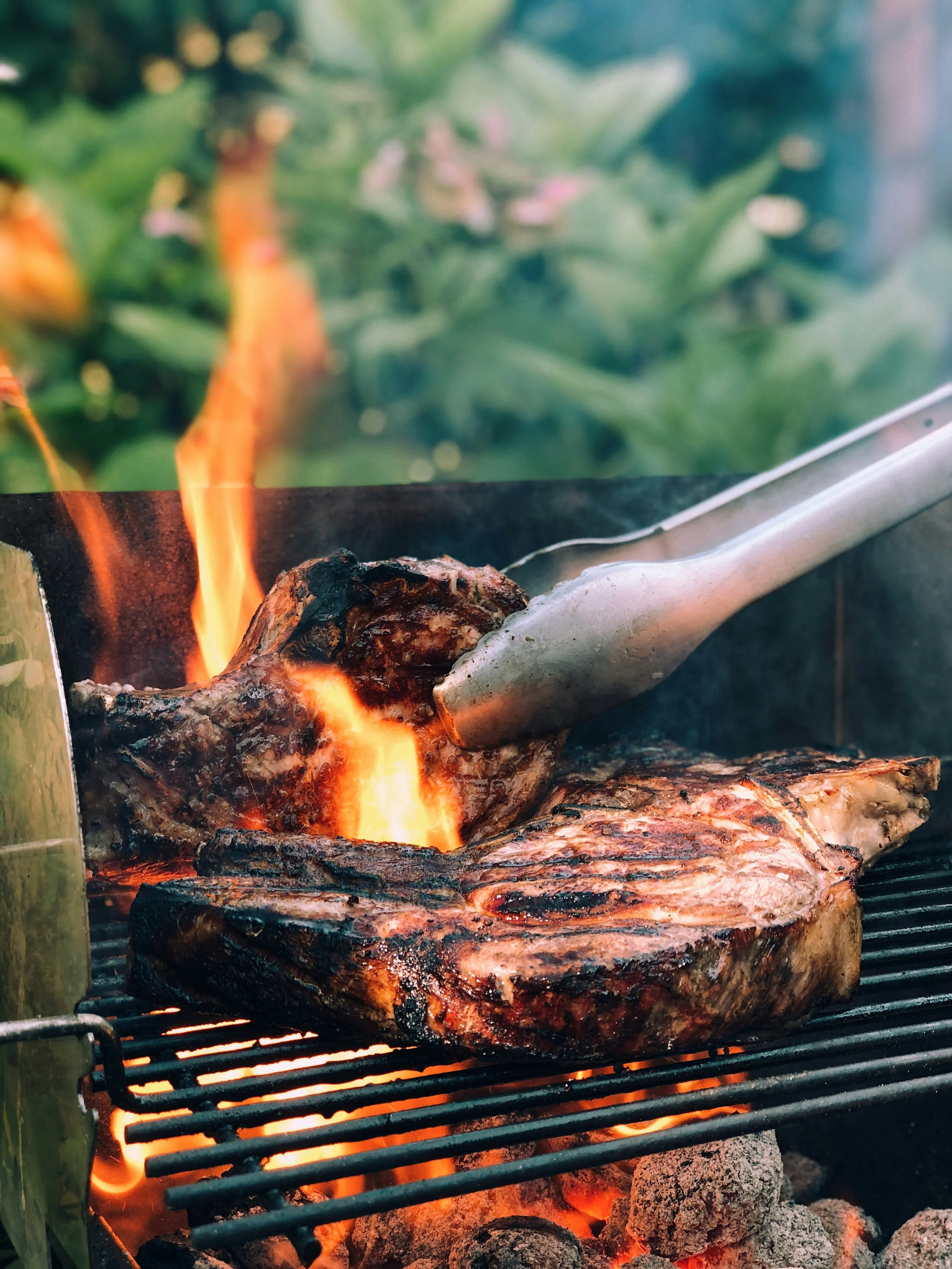 Slap a steak on the grill and relax with your friends and families with tables and chairs hosted from Event Rent Maine.