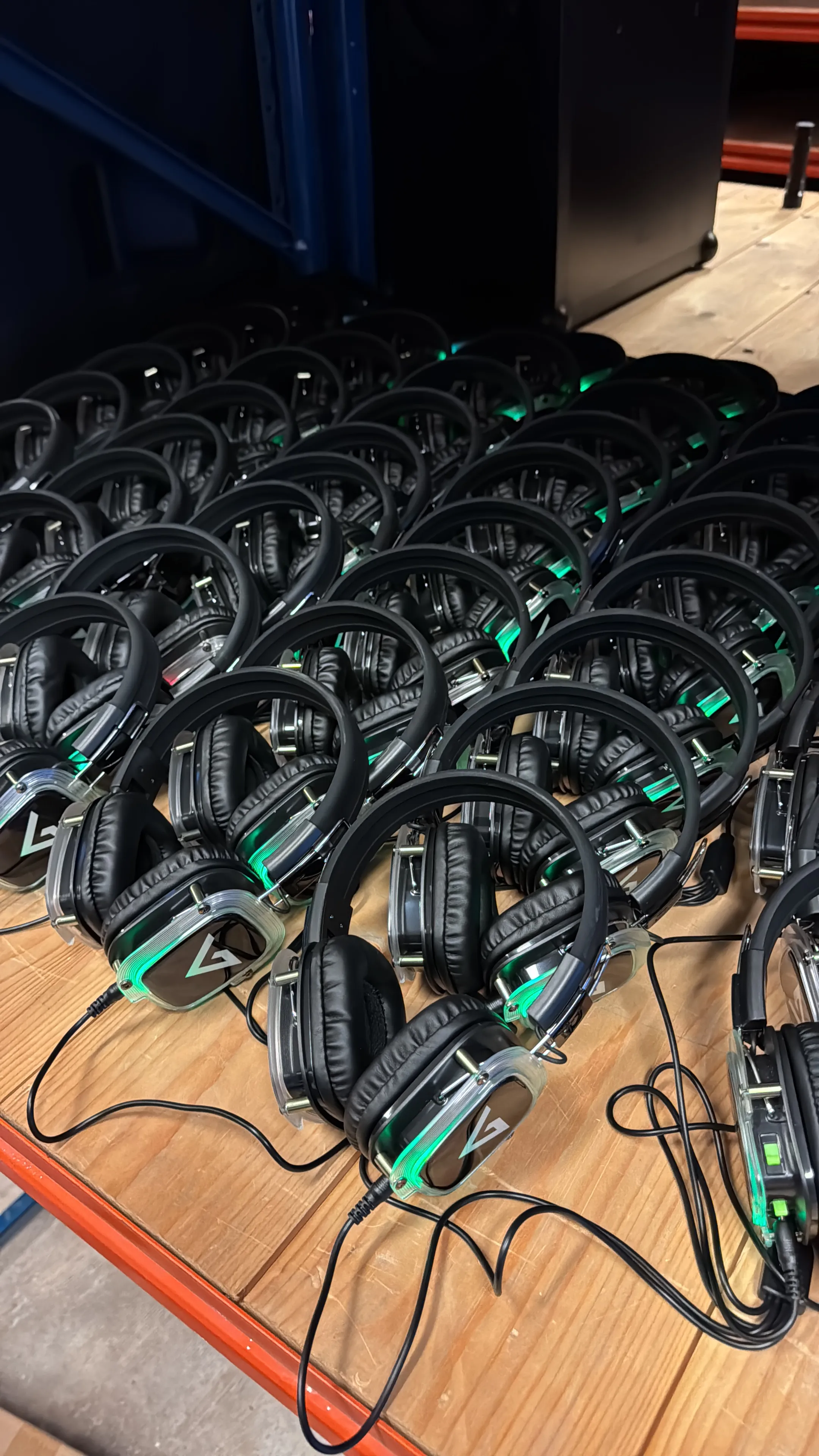 Silent disco koptelefoons huren in Amsterdam – draadloze koptelefoons voor evenementen