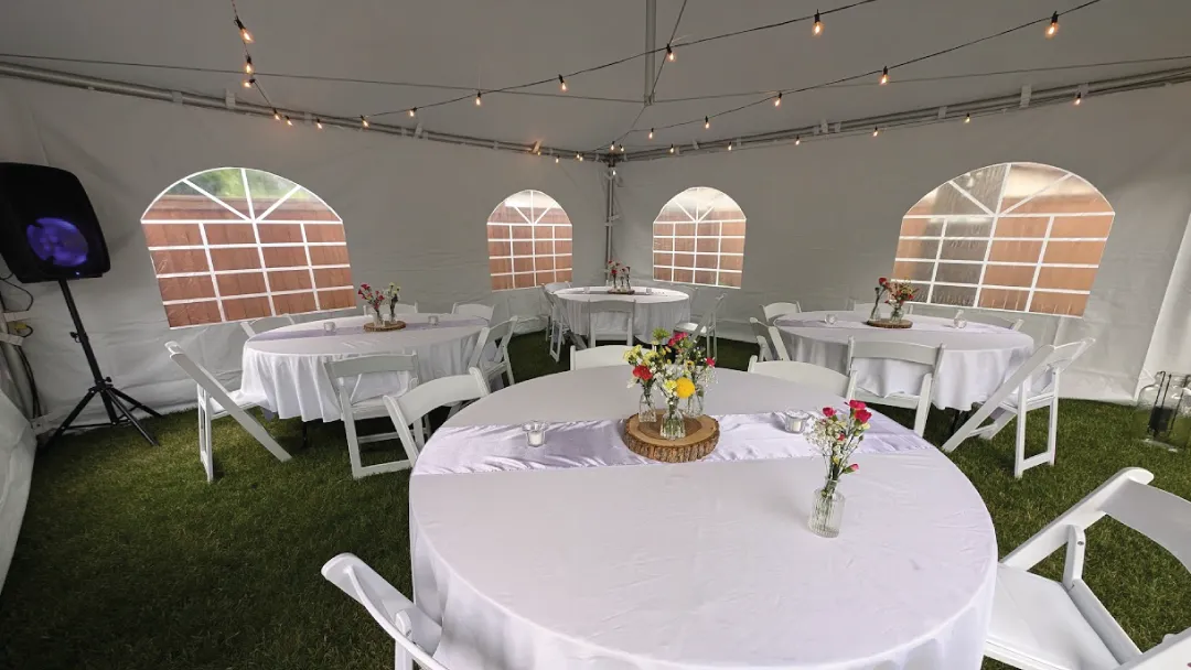 Roun_Table_Rental_in_Winnipeg