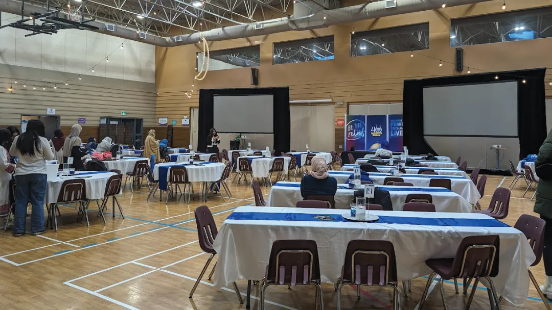 8ft_Table_Rental_Winnipeg