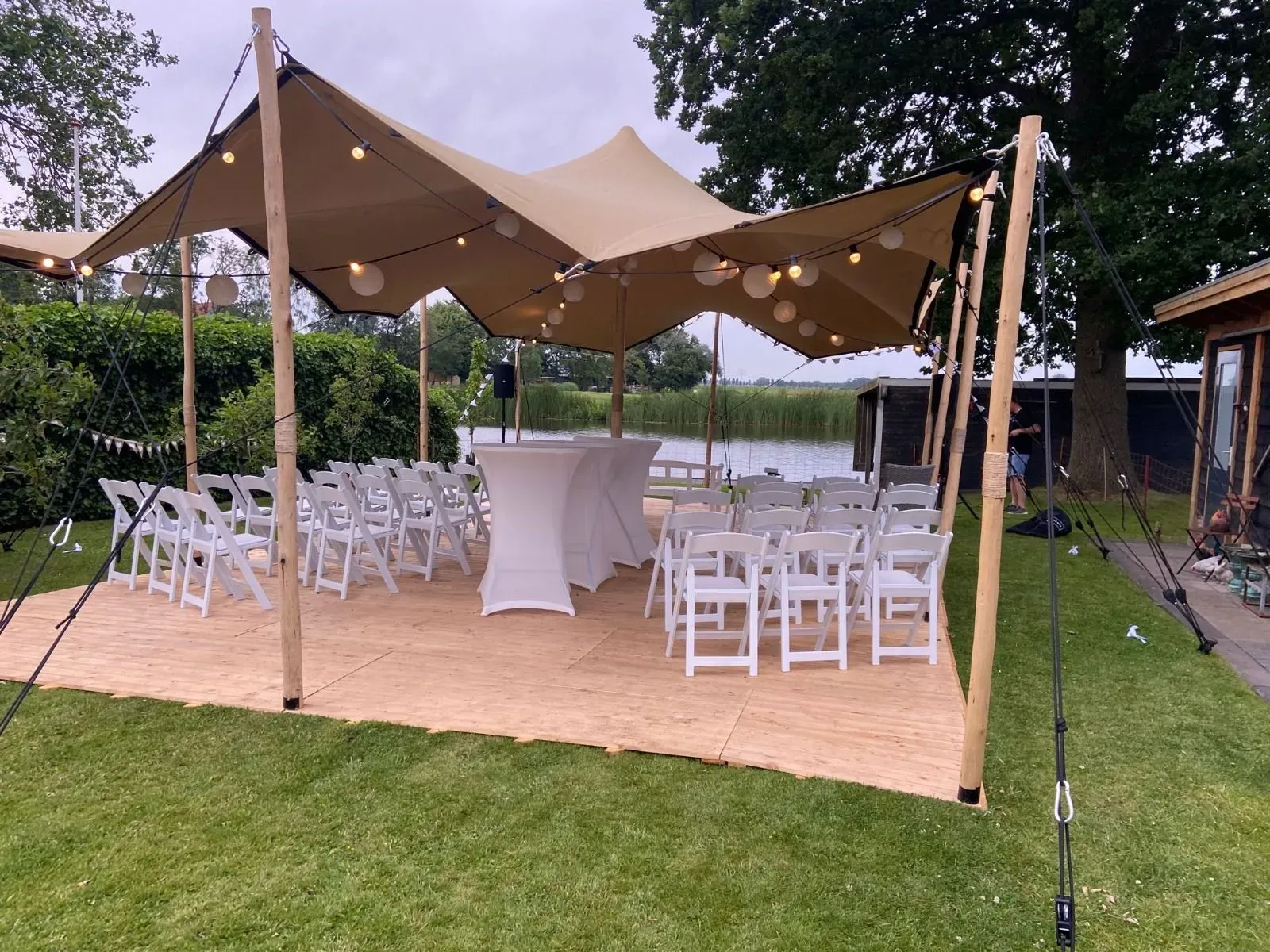 Statafel huren in Tilburg