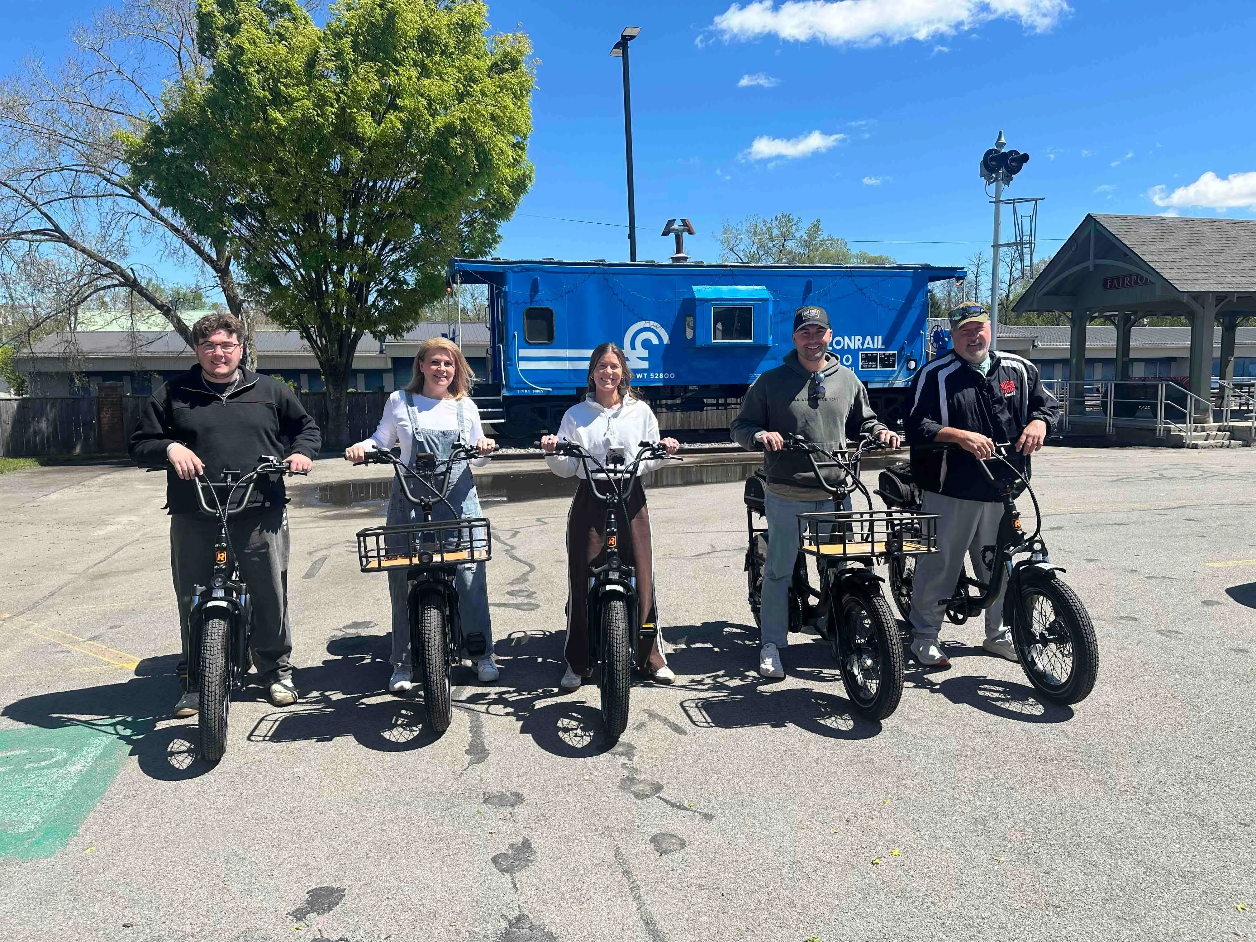 Mother's Day Canal Ride in Fairport 