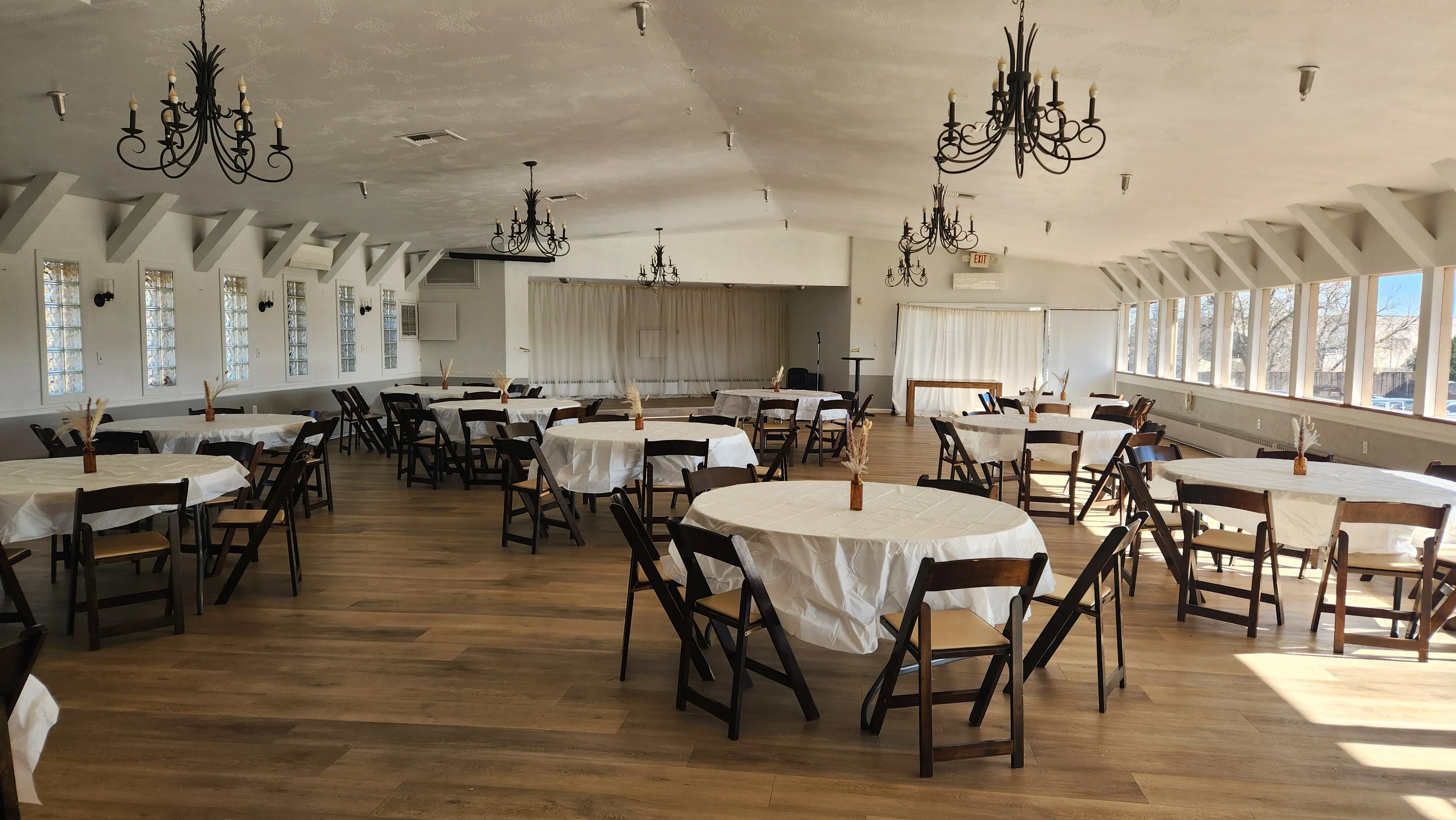 Community Center, Event Center, Quite, Great Location, Beautiful, Charming, Cute, Outdoor venue, indoor, venue, scenic, rustic, elegant, classy