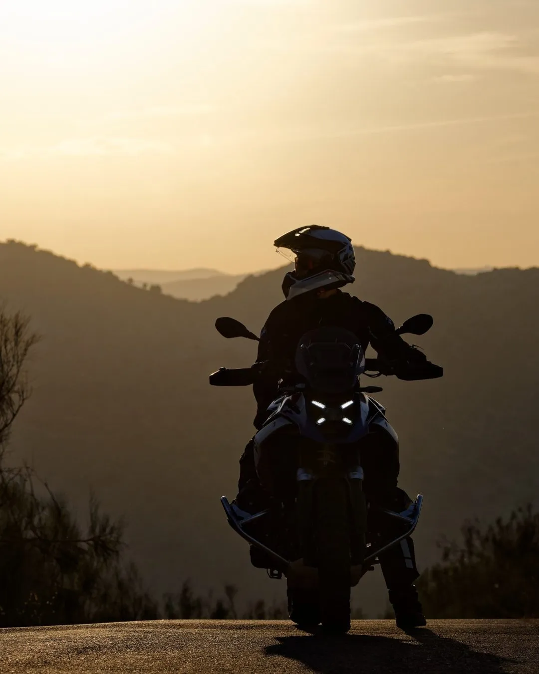 BMW adventure motorcycle rental in Dubai – Trails &amp; Dust