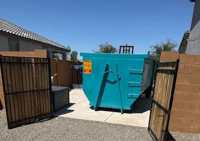 20-yard-dumpster-glendale-remodel