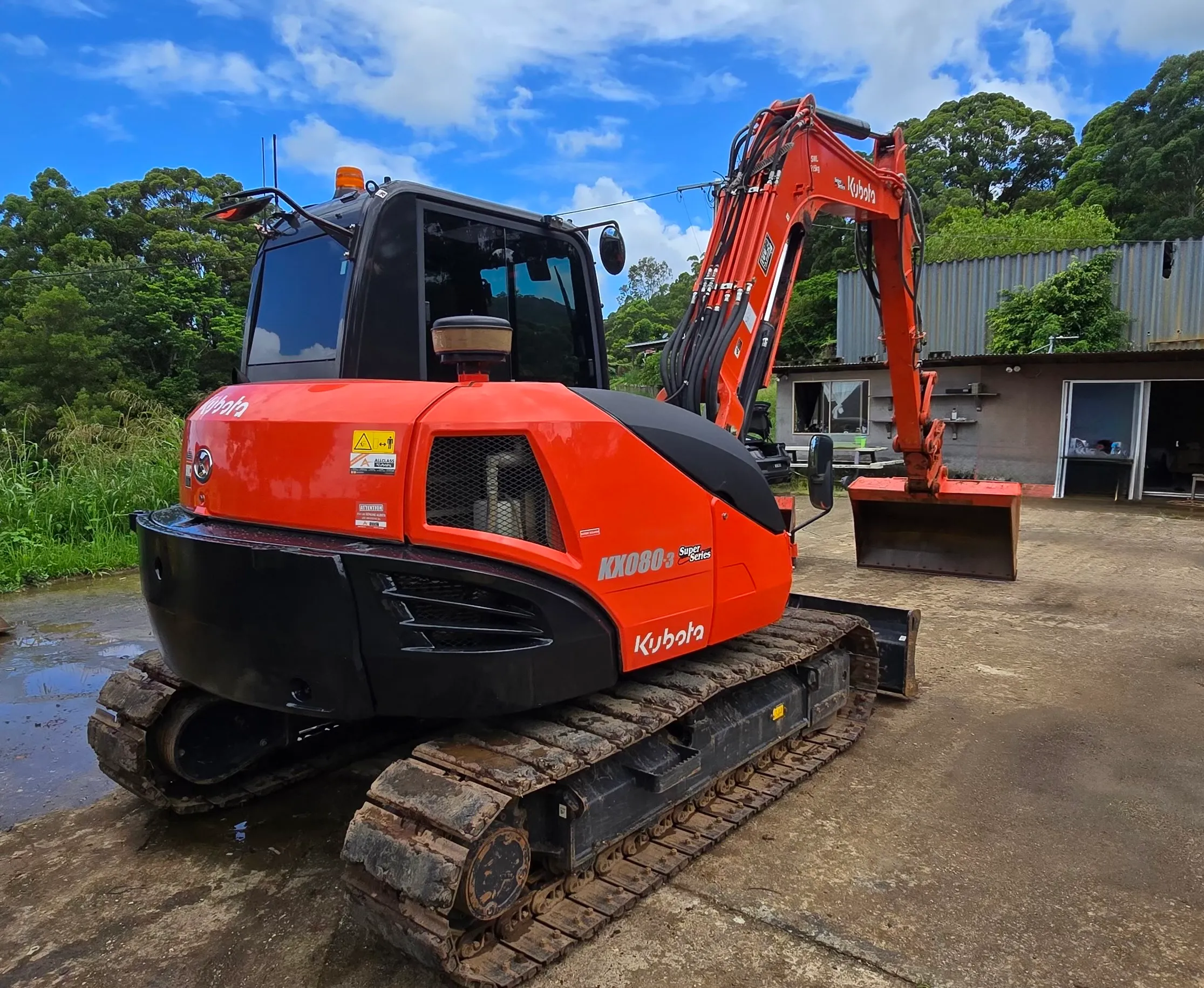 8t Excavator Hire Gold Coast