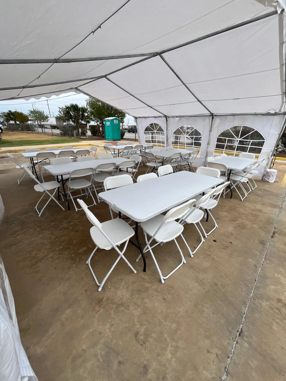 White plastic folding chair rentals for parties and events in Laredo, TX