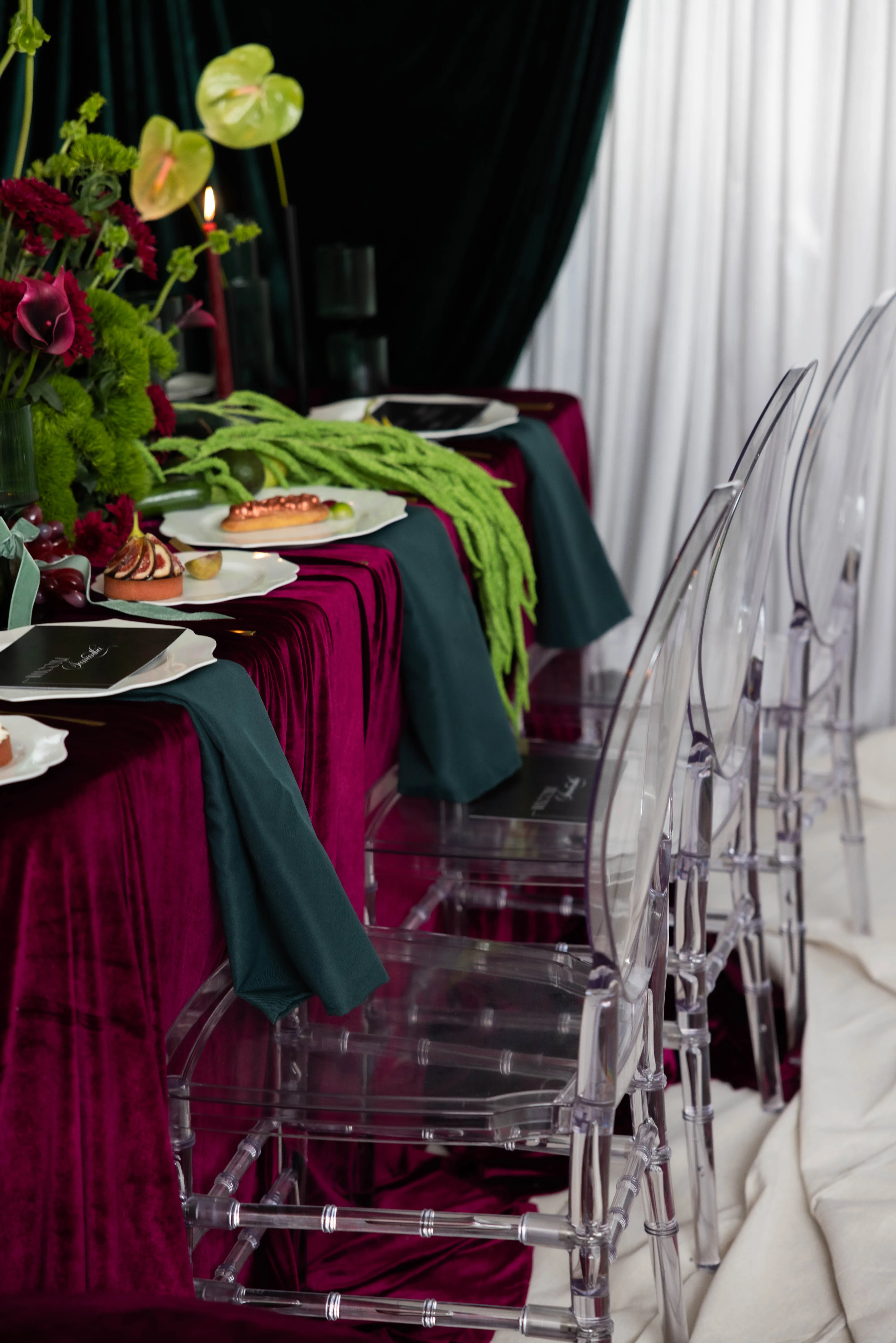 Tablecloth hire Melbourne