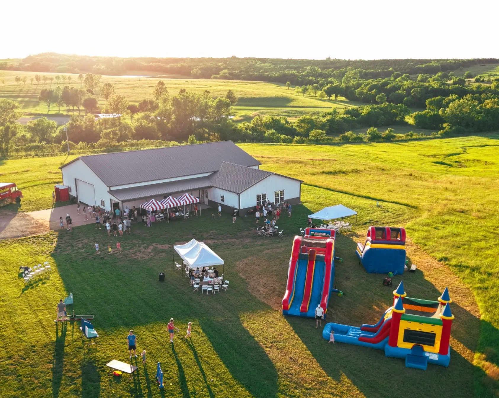 Lawrence Kansas bounce house rentals and party rental company the Carnival Guy