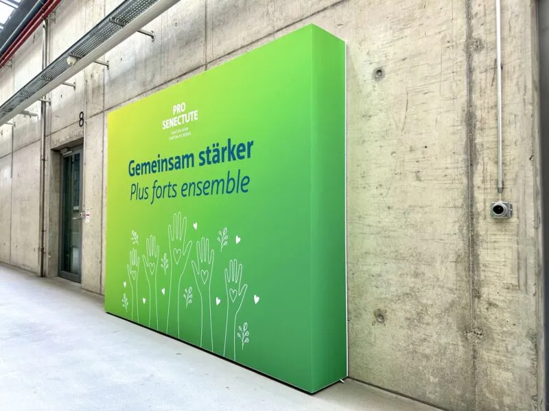 Mietsysteme und Stoffdruck von flagprint