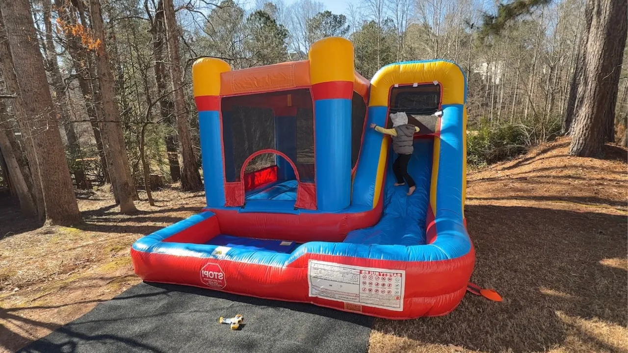 Bounce House Rentals Book now