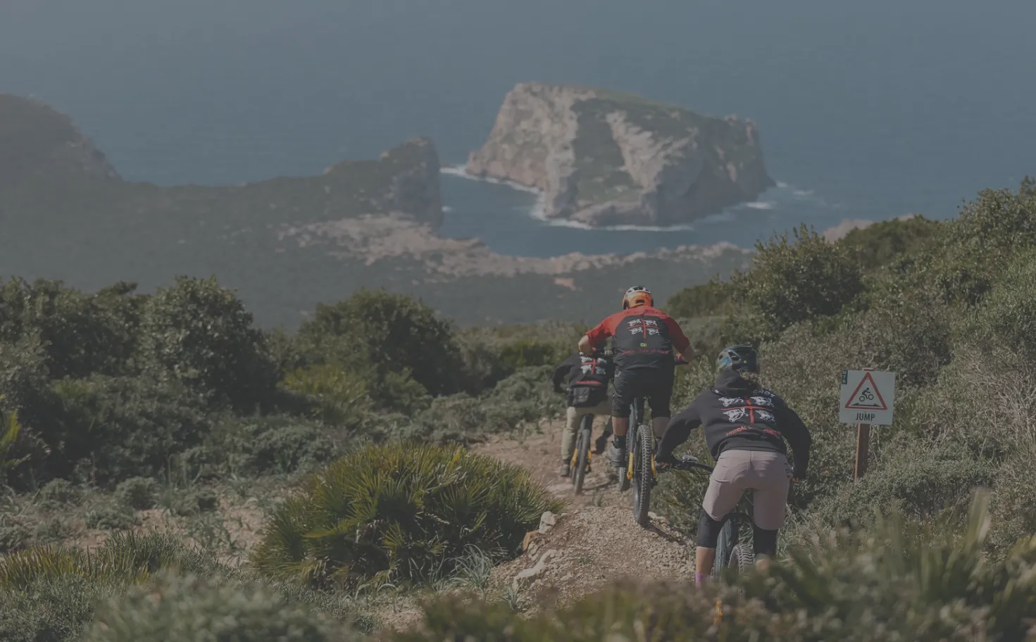 Discover Alghero and its territory inside the Natural Park of Porto Conte!