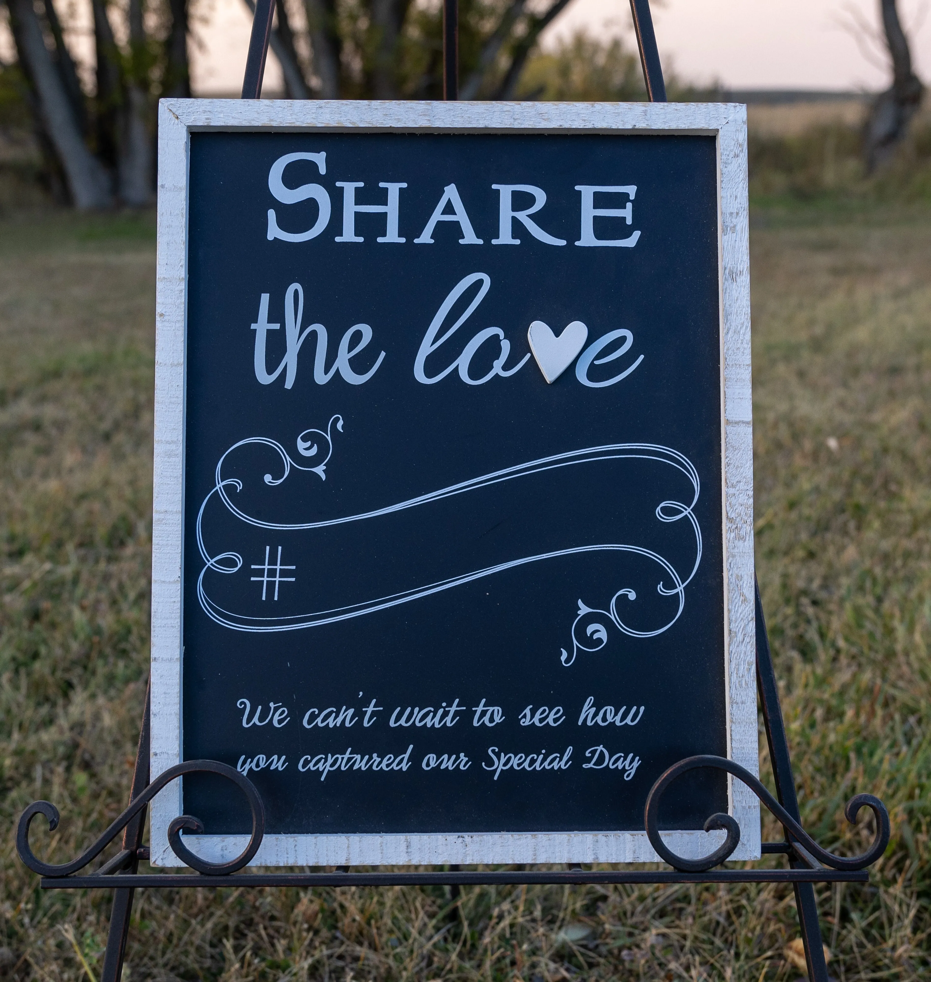 Share the Love sign