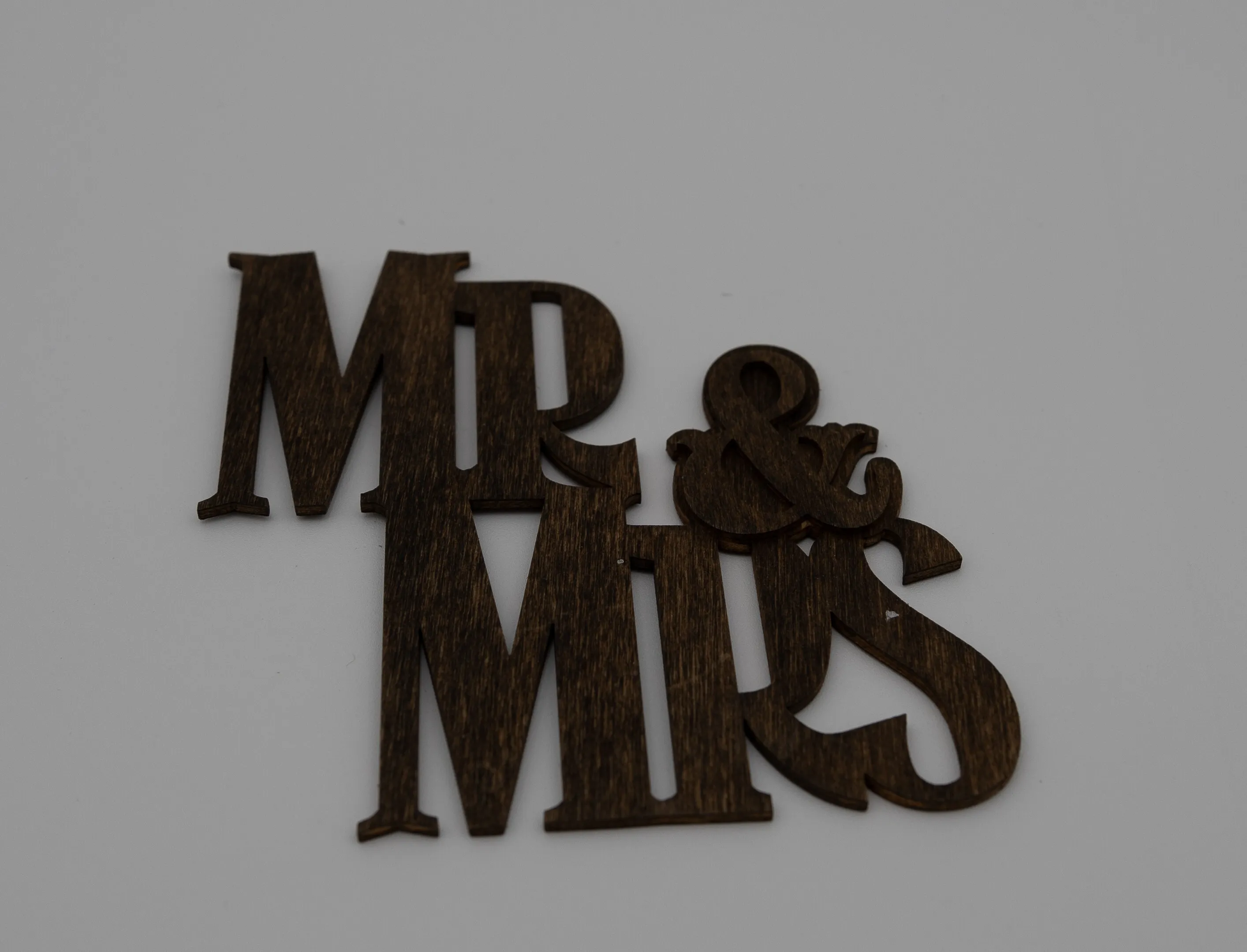 2.5" Rustic Mr / Mrs