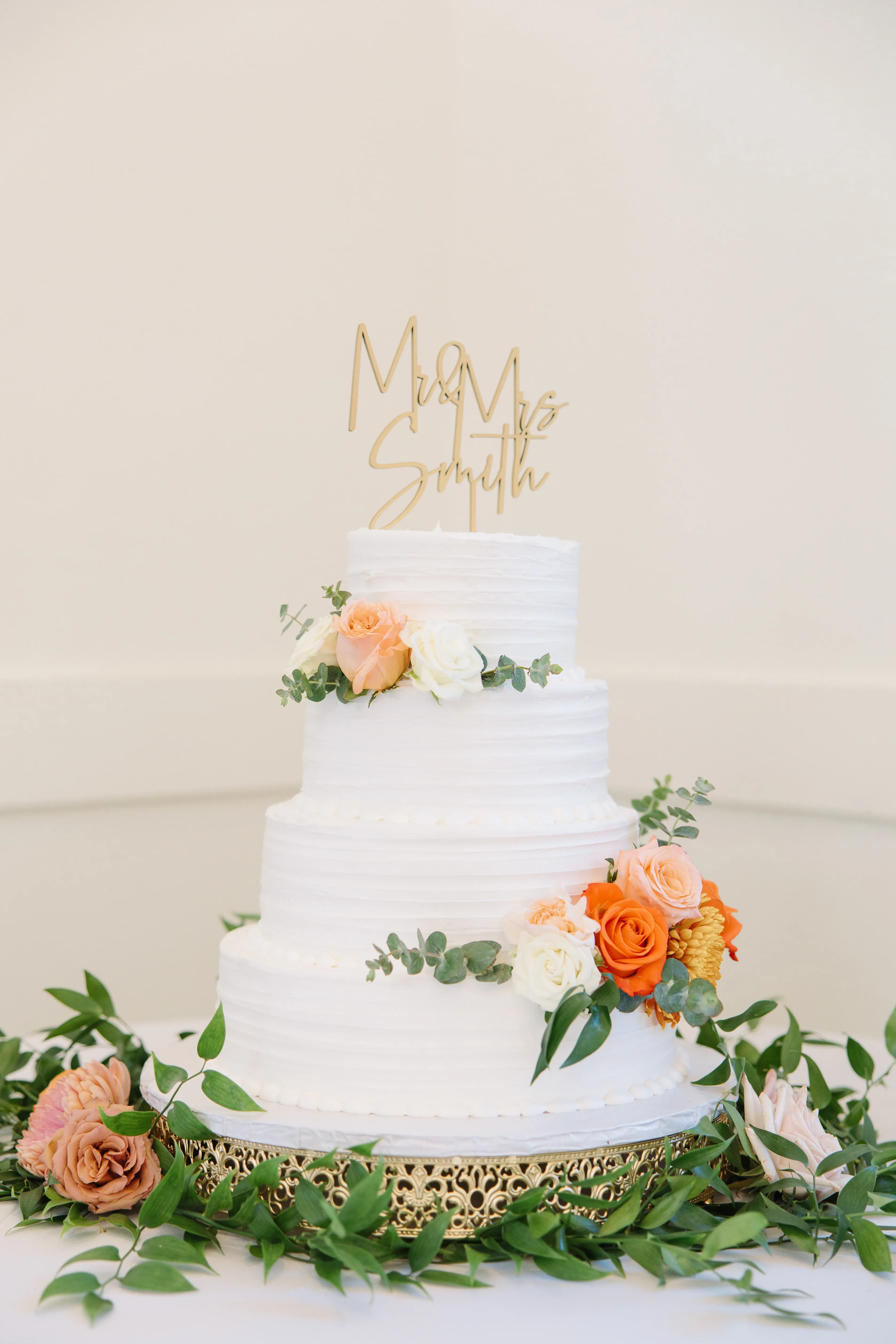 Gold 10" Lattice Cake Stand