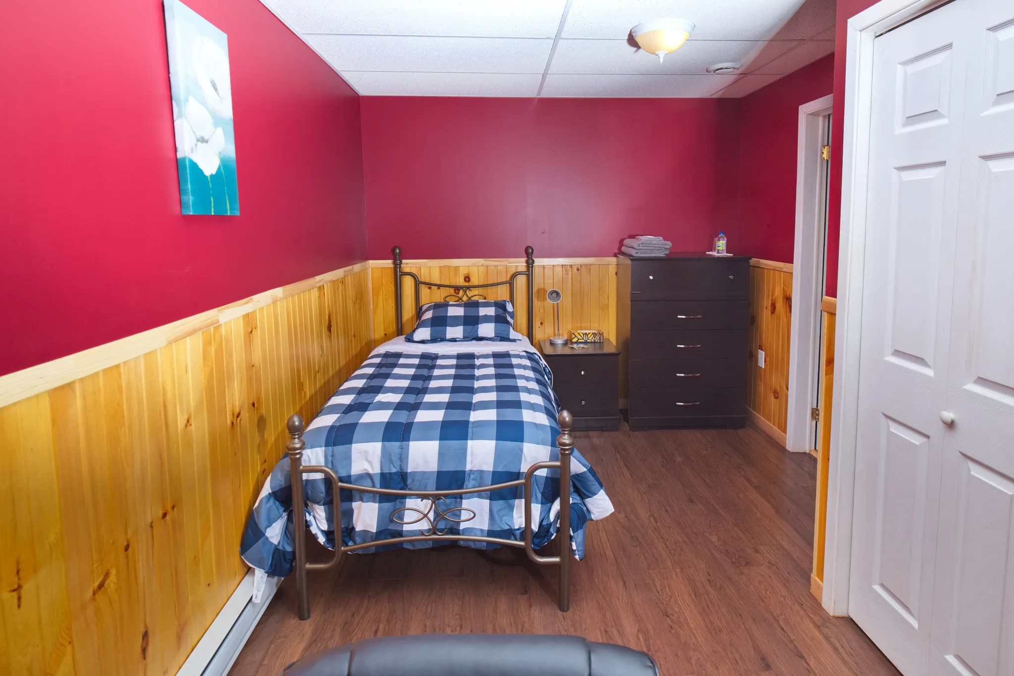 CB-22 - Chambre lit simple, avec fenêtre