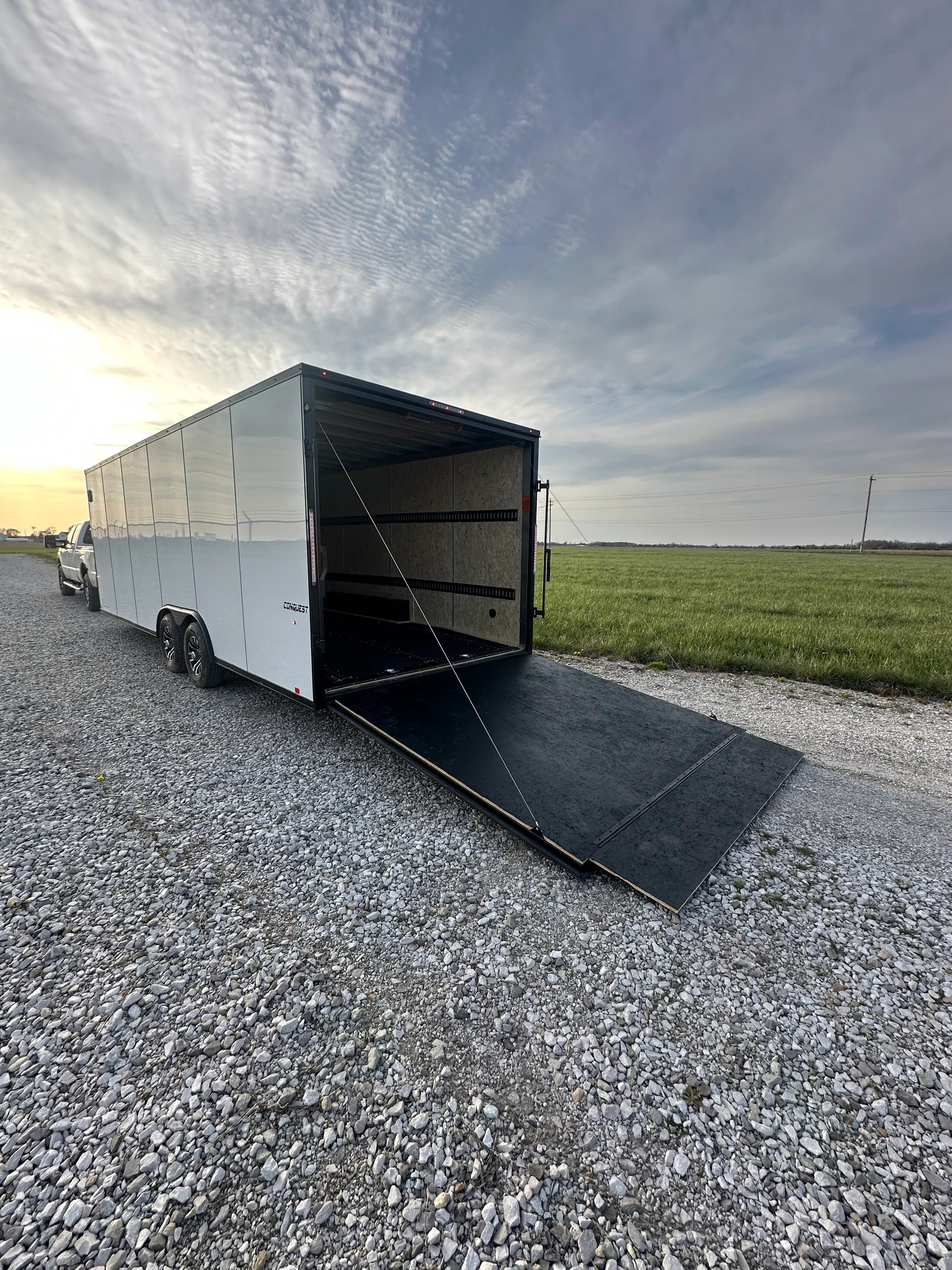 24’ Enclosed Trailer (107437)