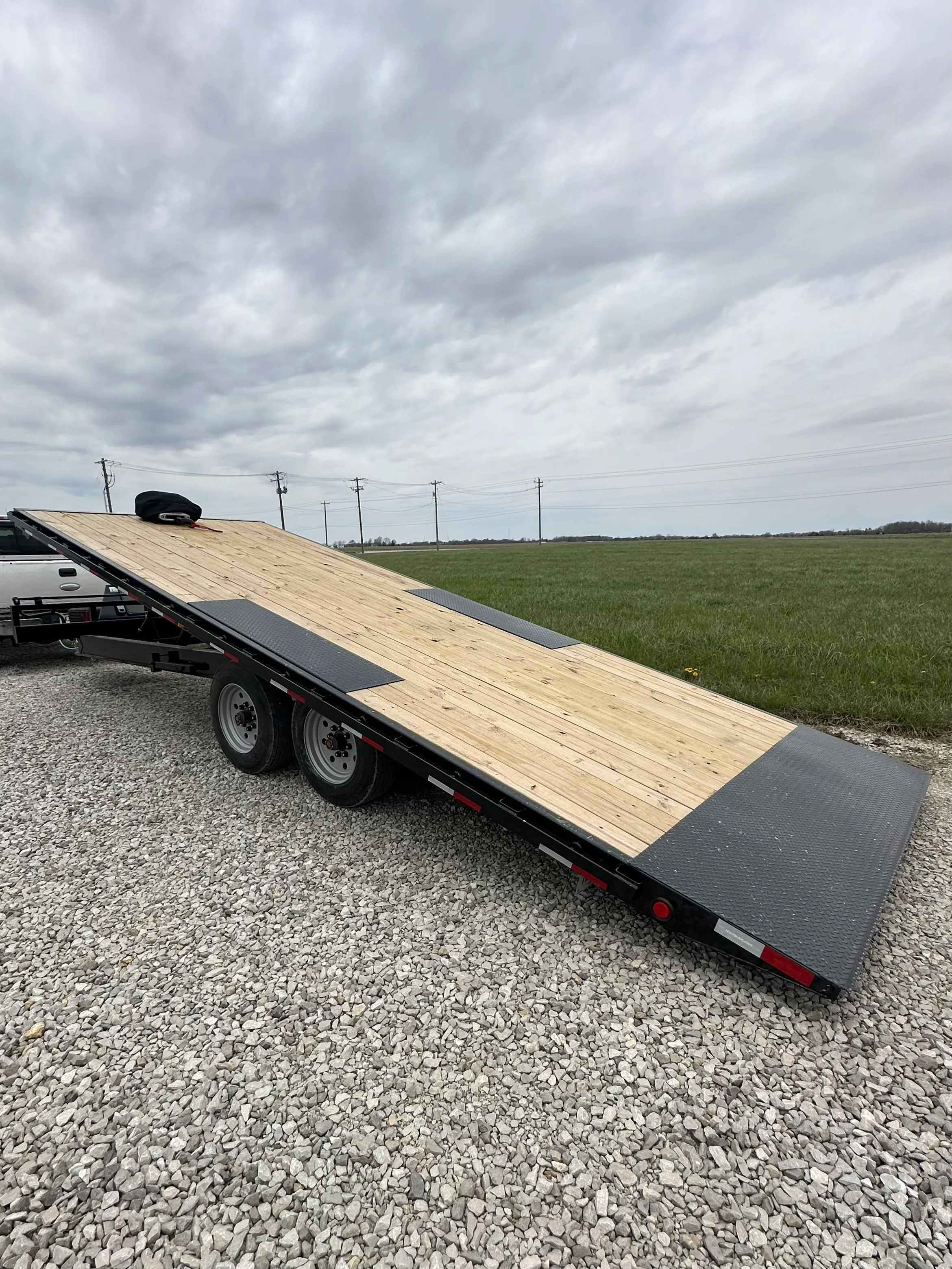 22’ Deck-Over Tilt Trailer (072478)