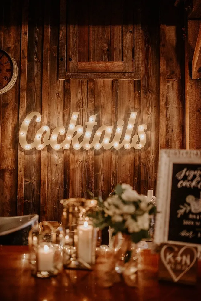 Marquee Sign "COCKTAILS"