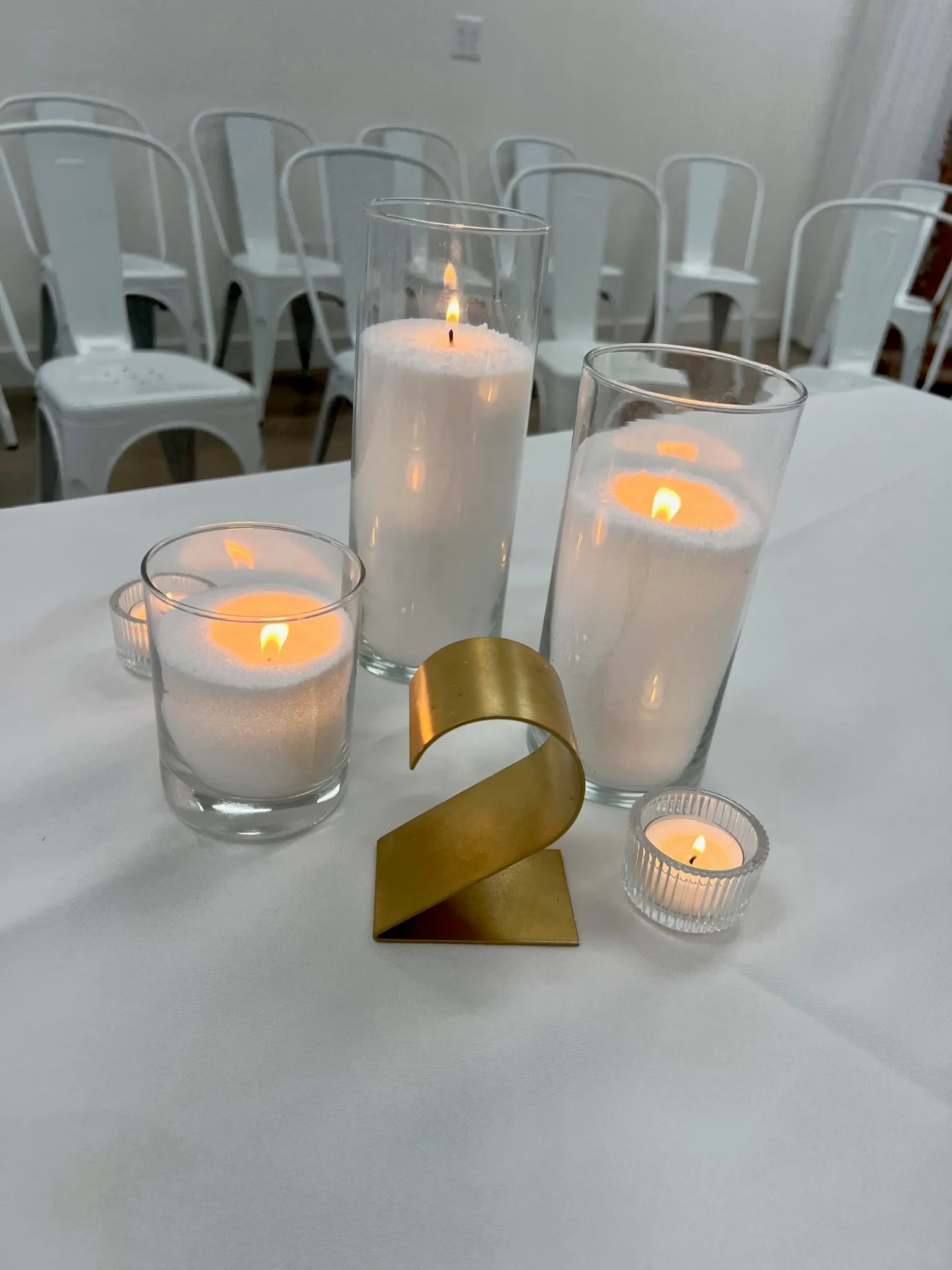 Medium Hurricane with Foton Pearl Candles