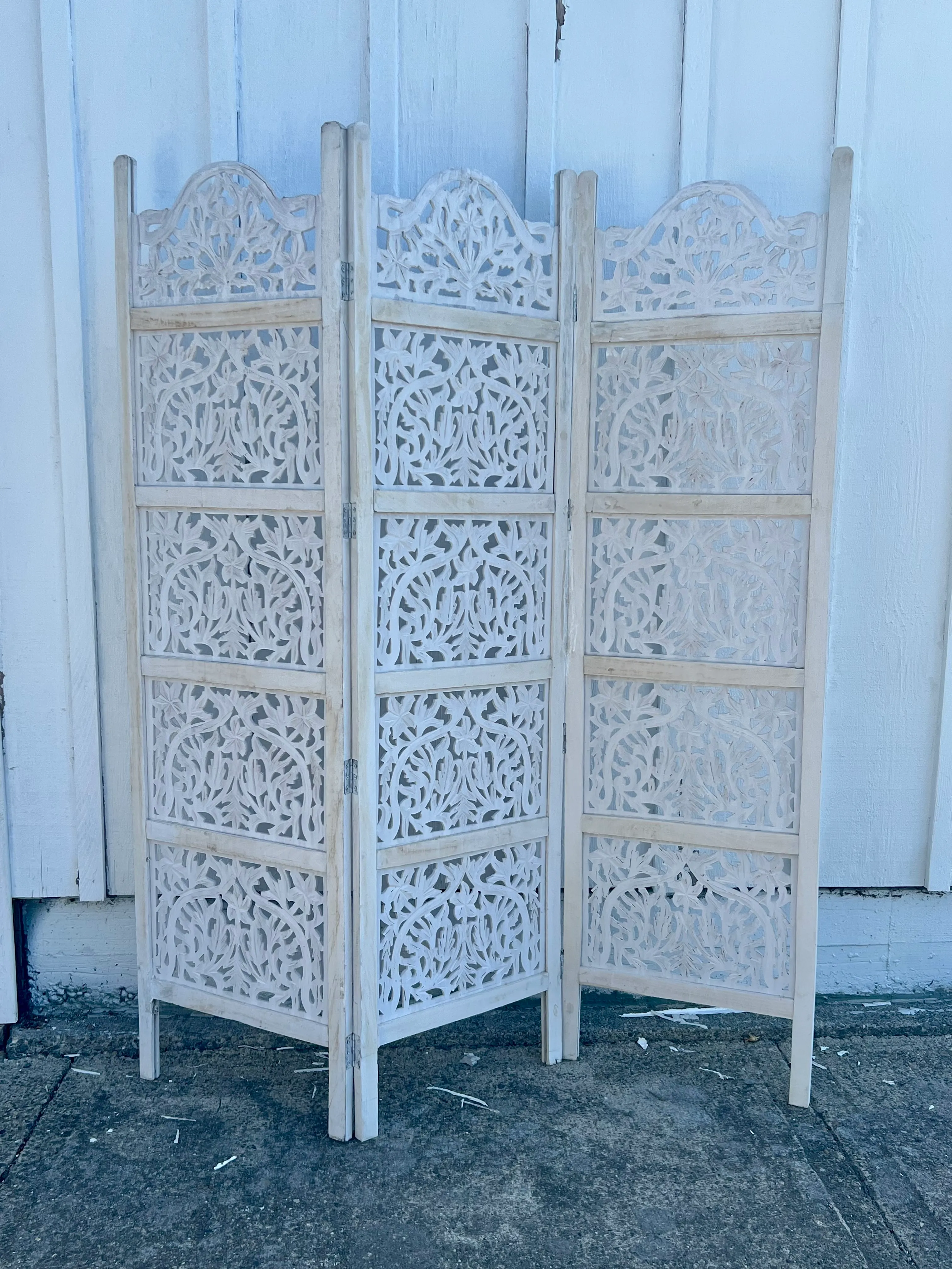 White Shabby Chic Room Divider