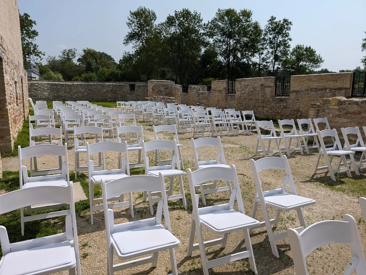 Chair Rentals in Winnipeg