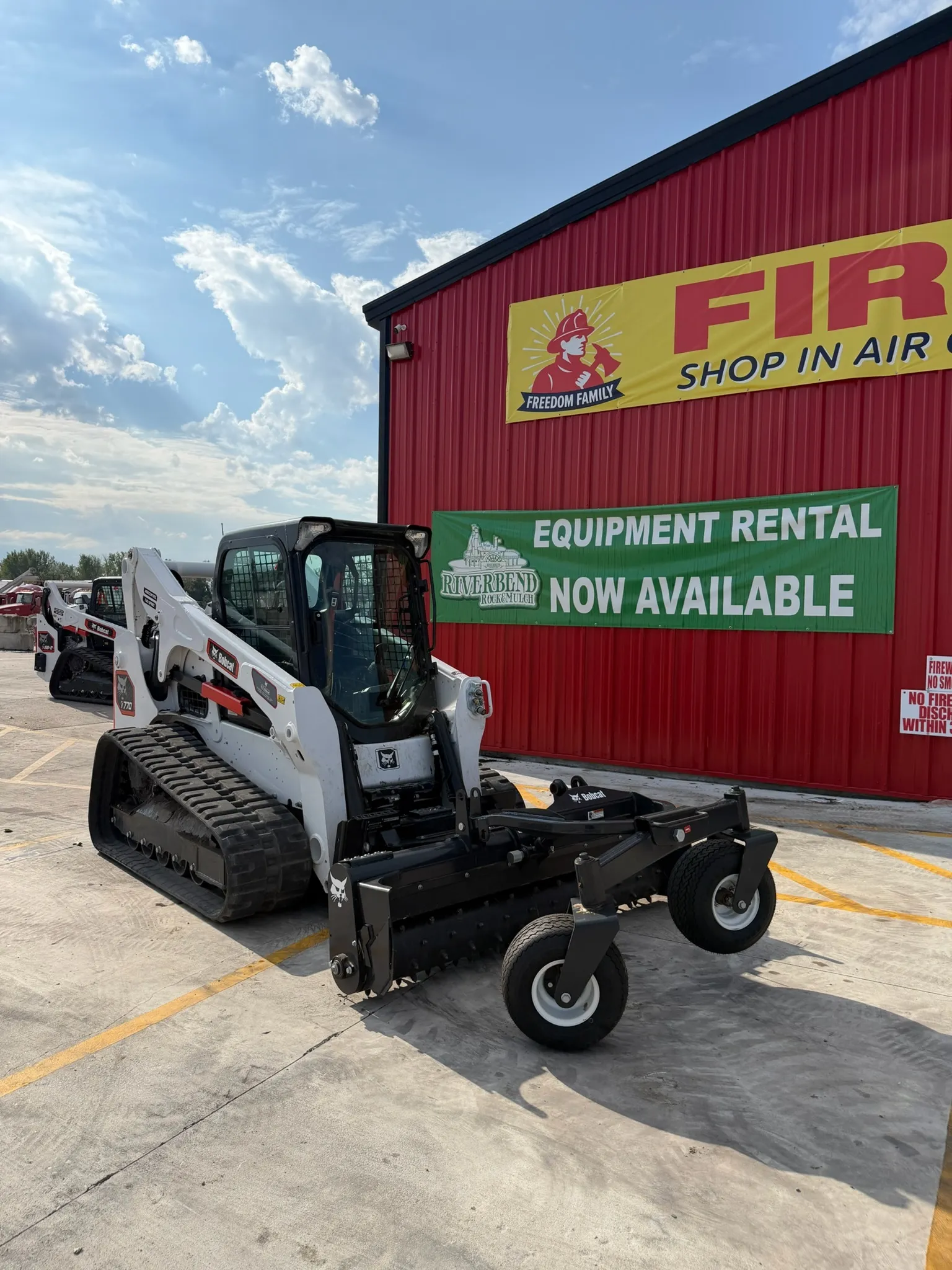 T770 W/ 72" Soil Conditioner