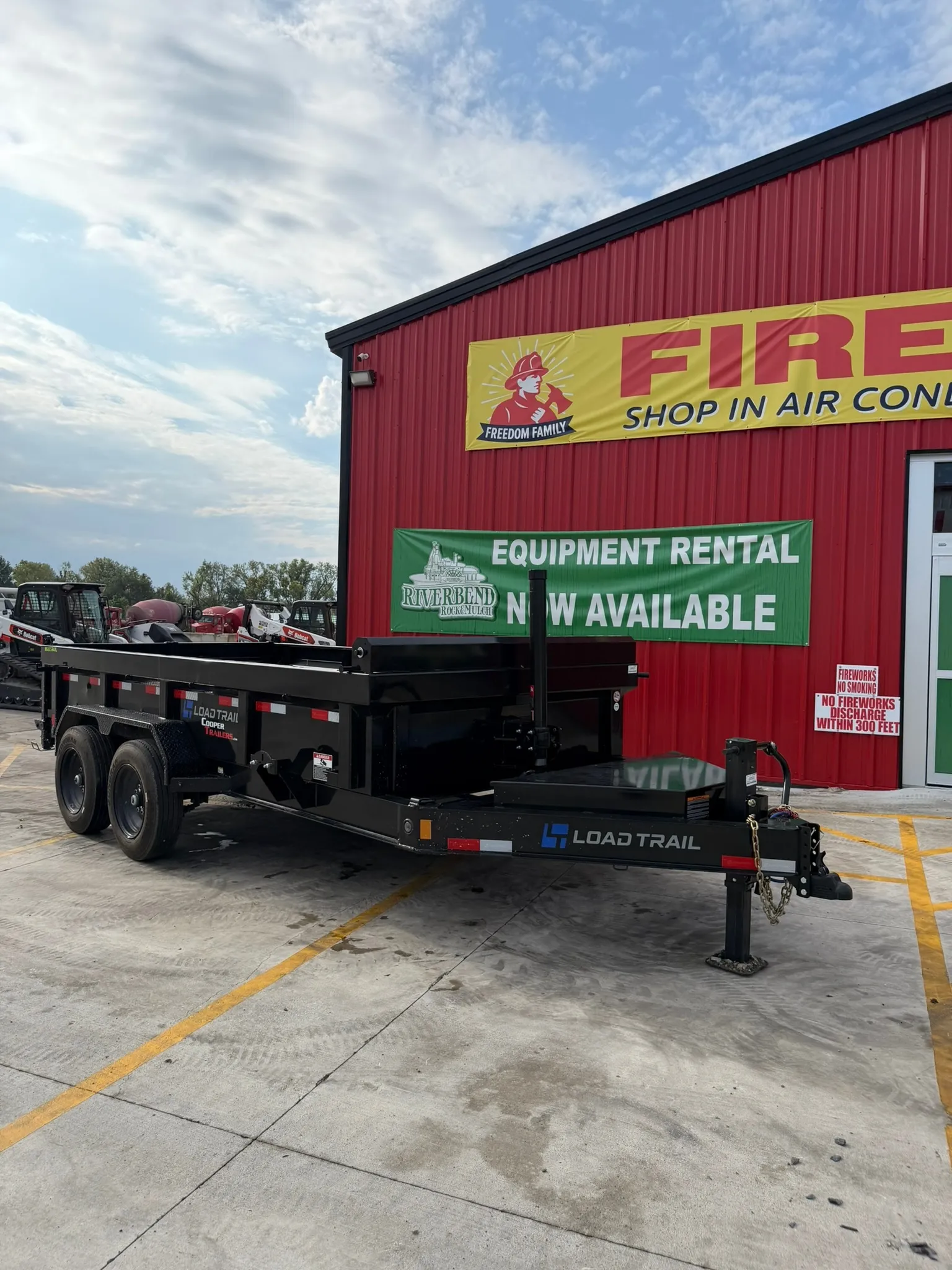 14' Bumper Pull Dump Trailer (16k, 11,500 Hauling Capacity)
