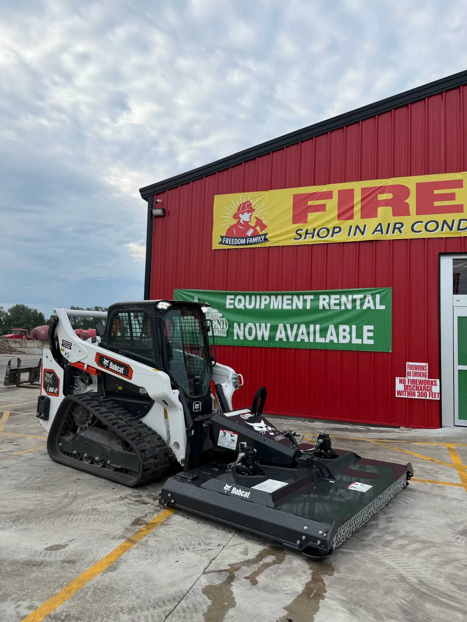 T66 W/ 80" Brushcat