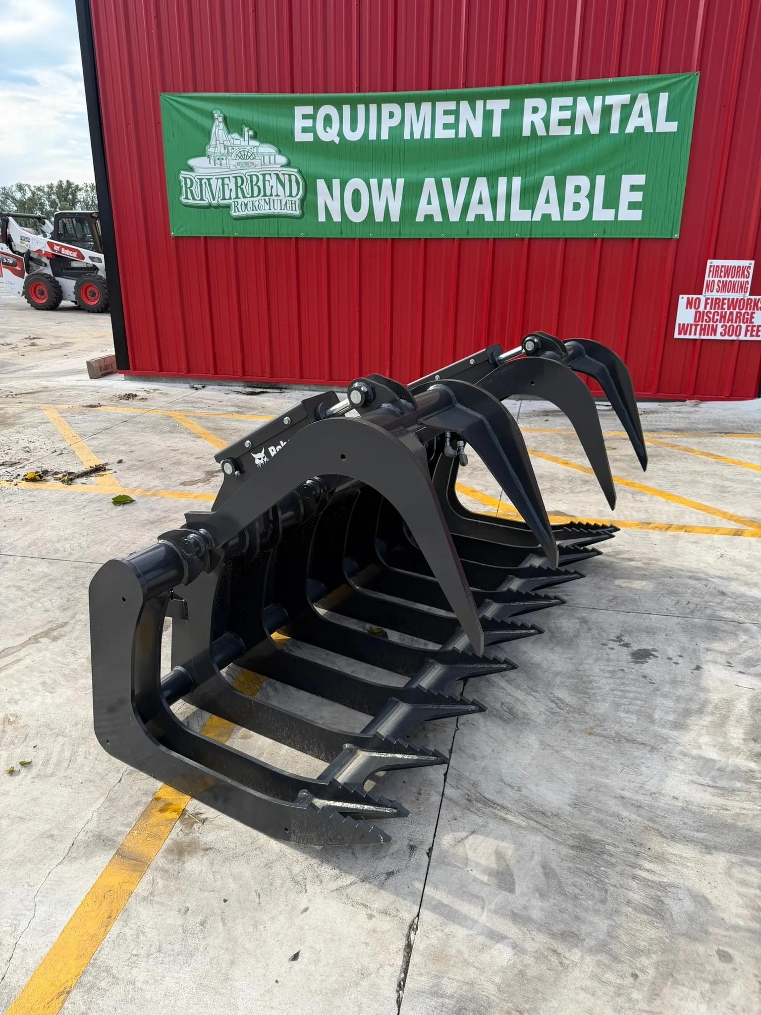 Bobcat T66/T770 Root Grapple