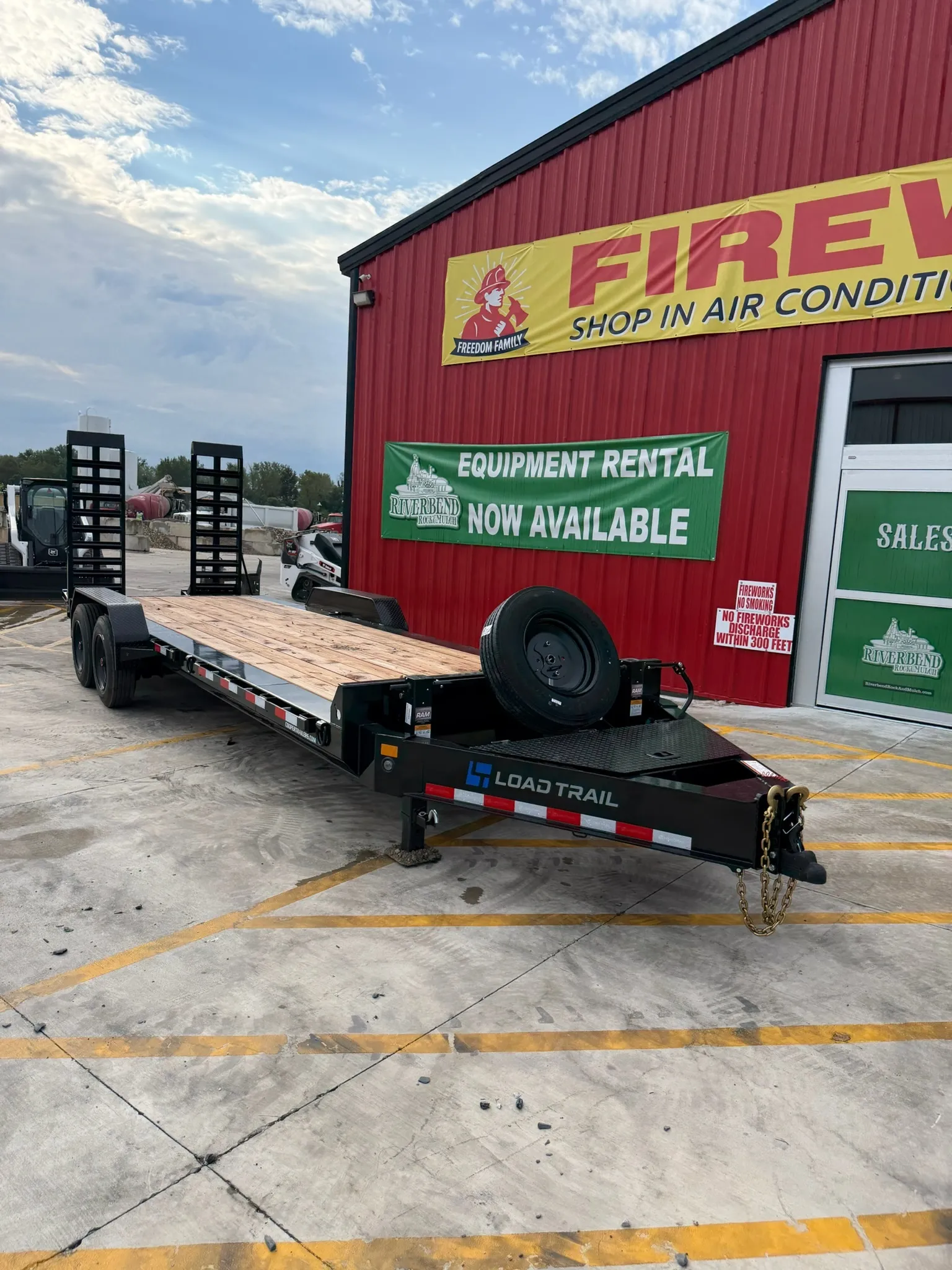 24' Loadtrail Equipment Trailer 20k
