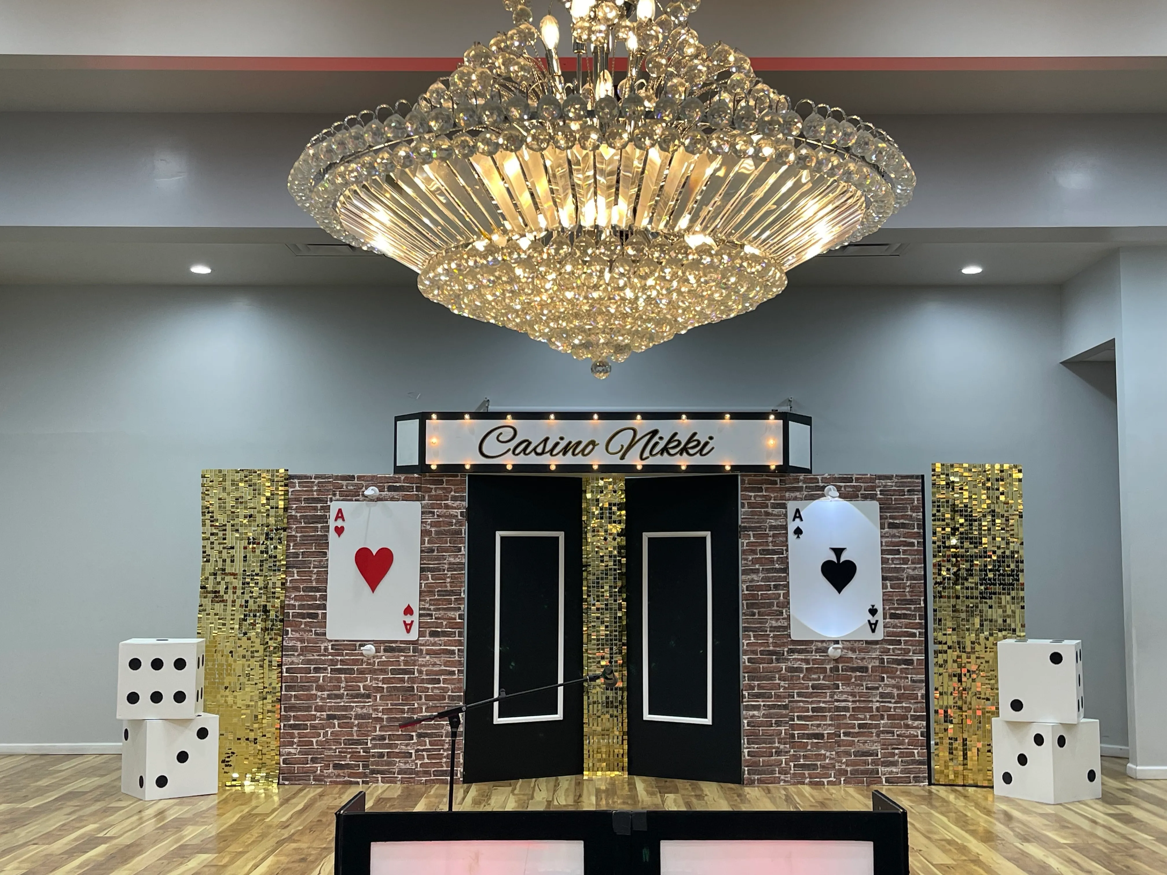 Casino gate w/Shimmer Strips, Dice & Cards