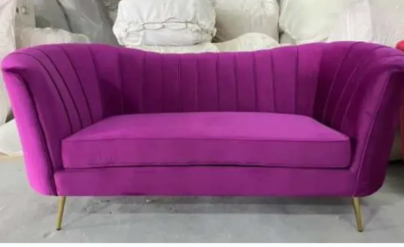 Mulberry Madness | Sofa