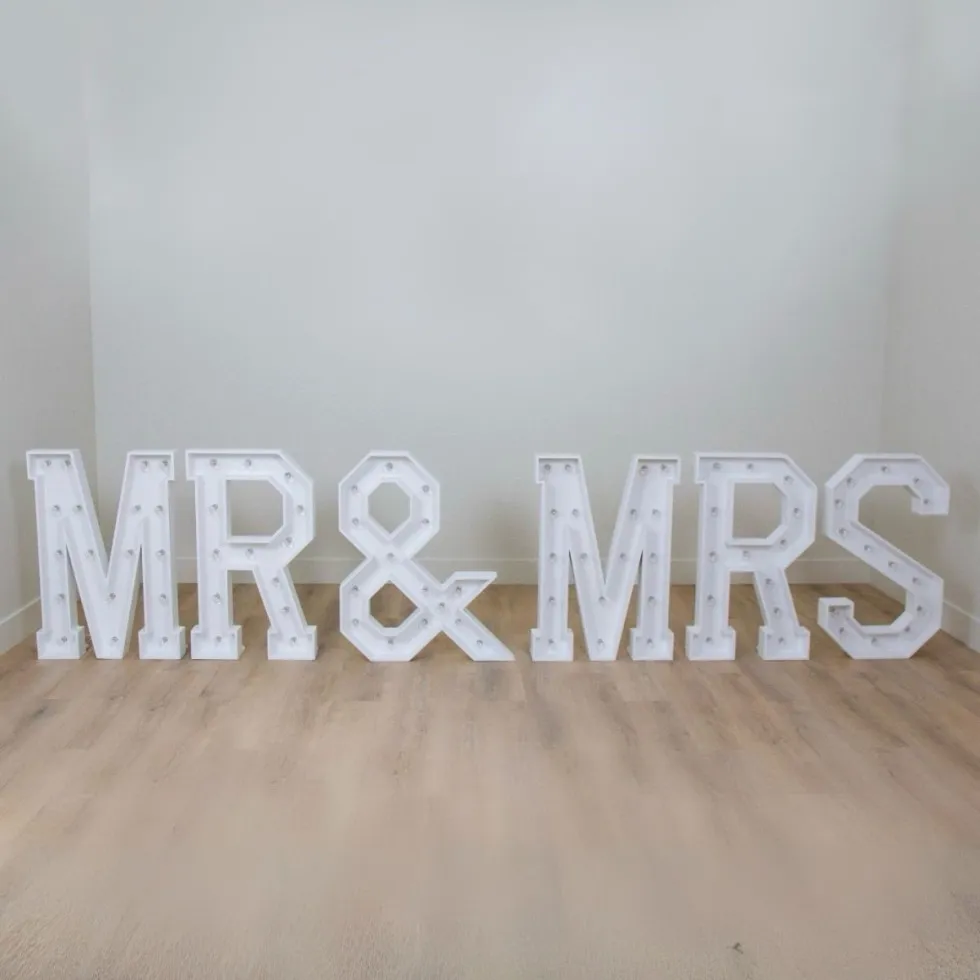 MR&MRS Marquee Letters 