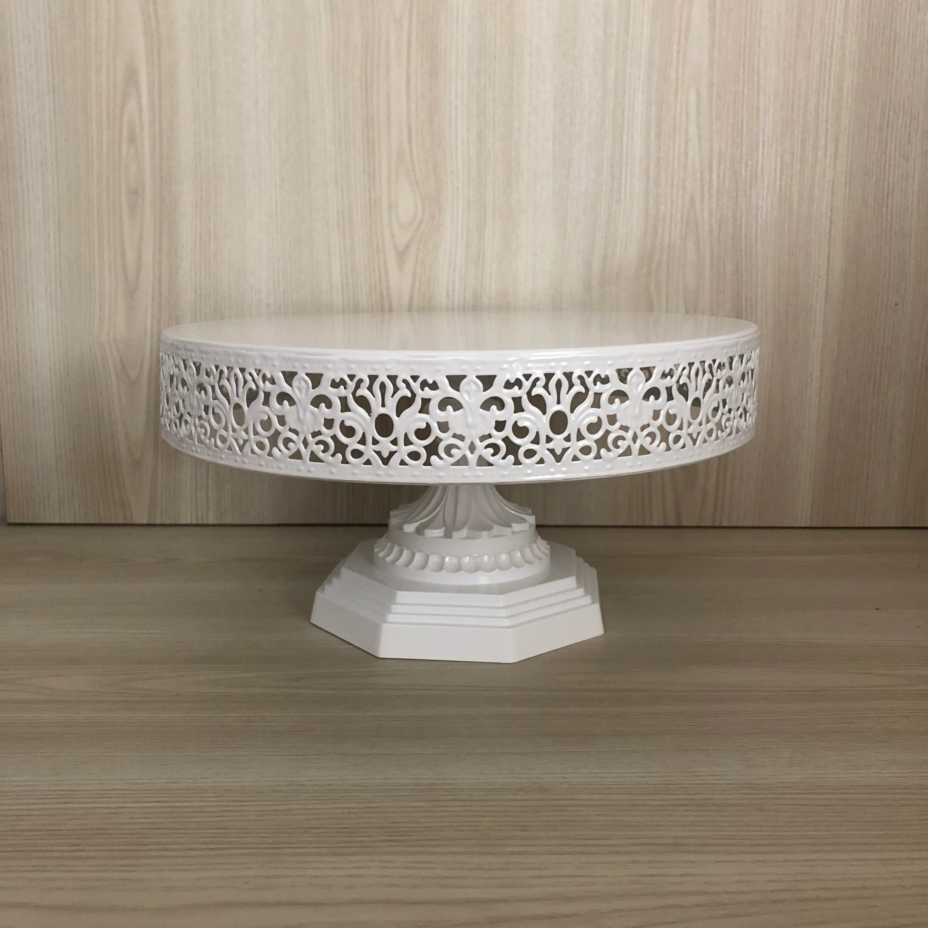 Filigree Cake Stand - White
