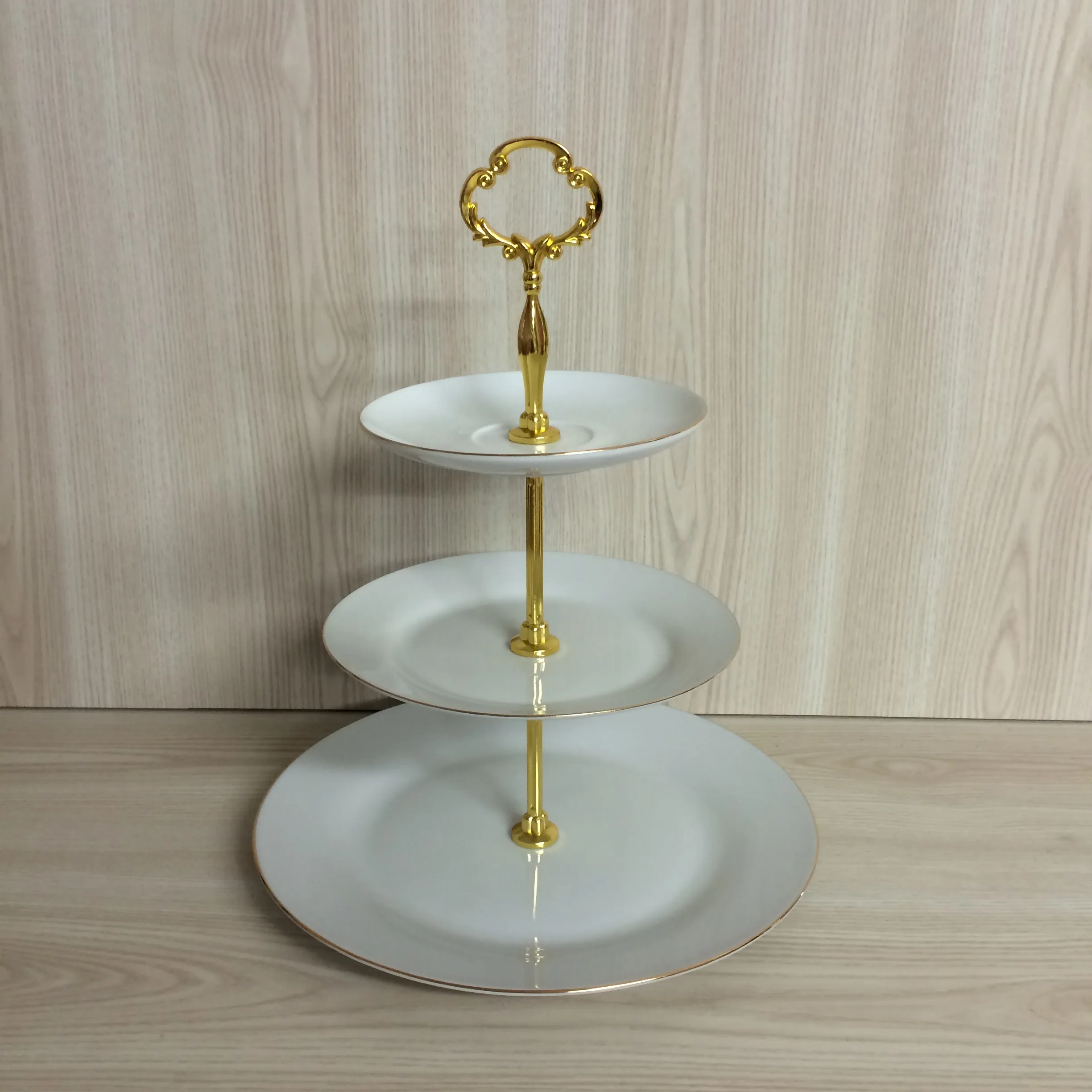 3 Tier Cake Stand White/Gold
