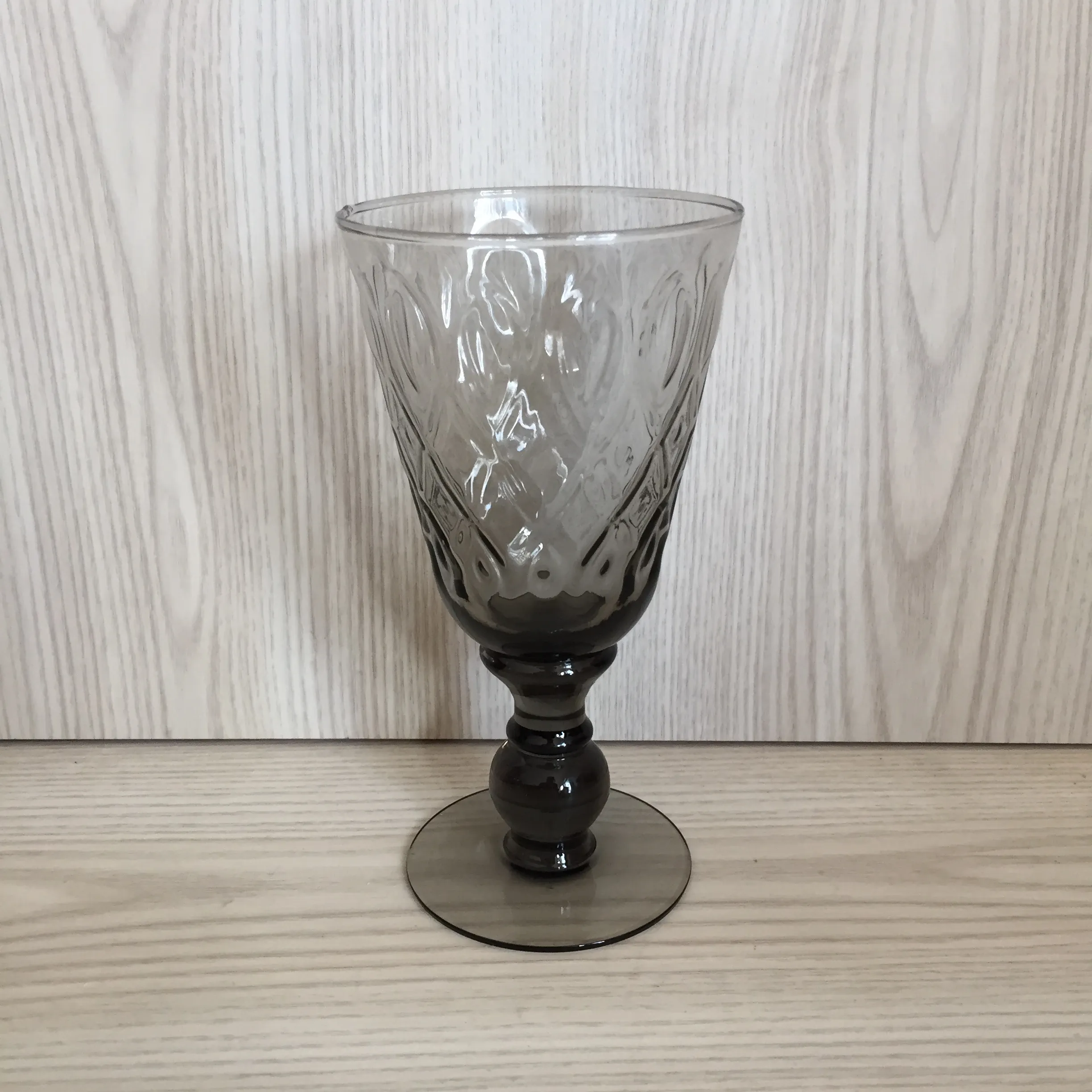 Aria Wine Goblet - Smoke Grey