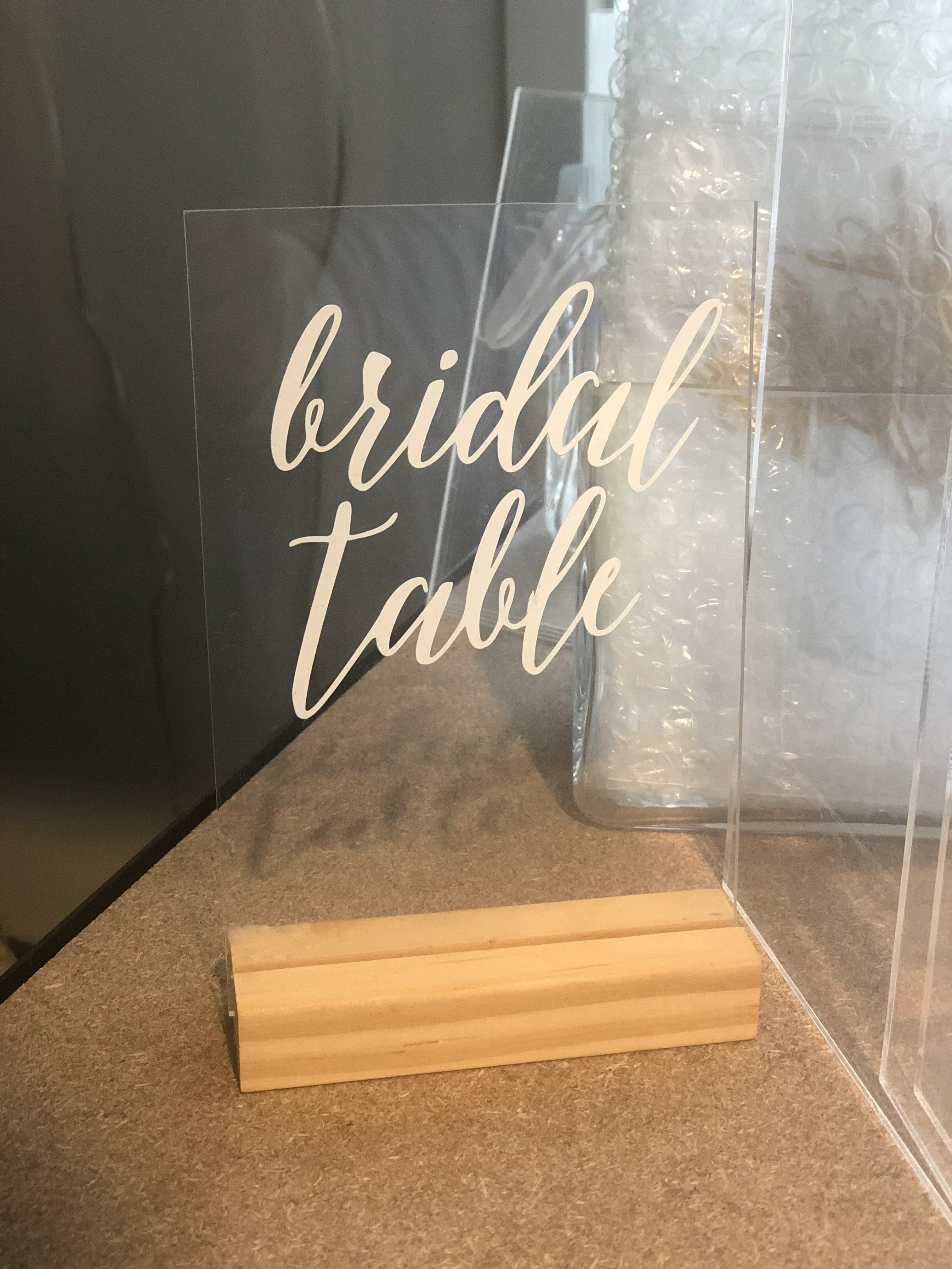 Mae Acrylic Bridal Table Number 4x6" - White with Wooden Base
