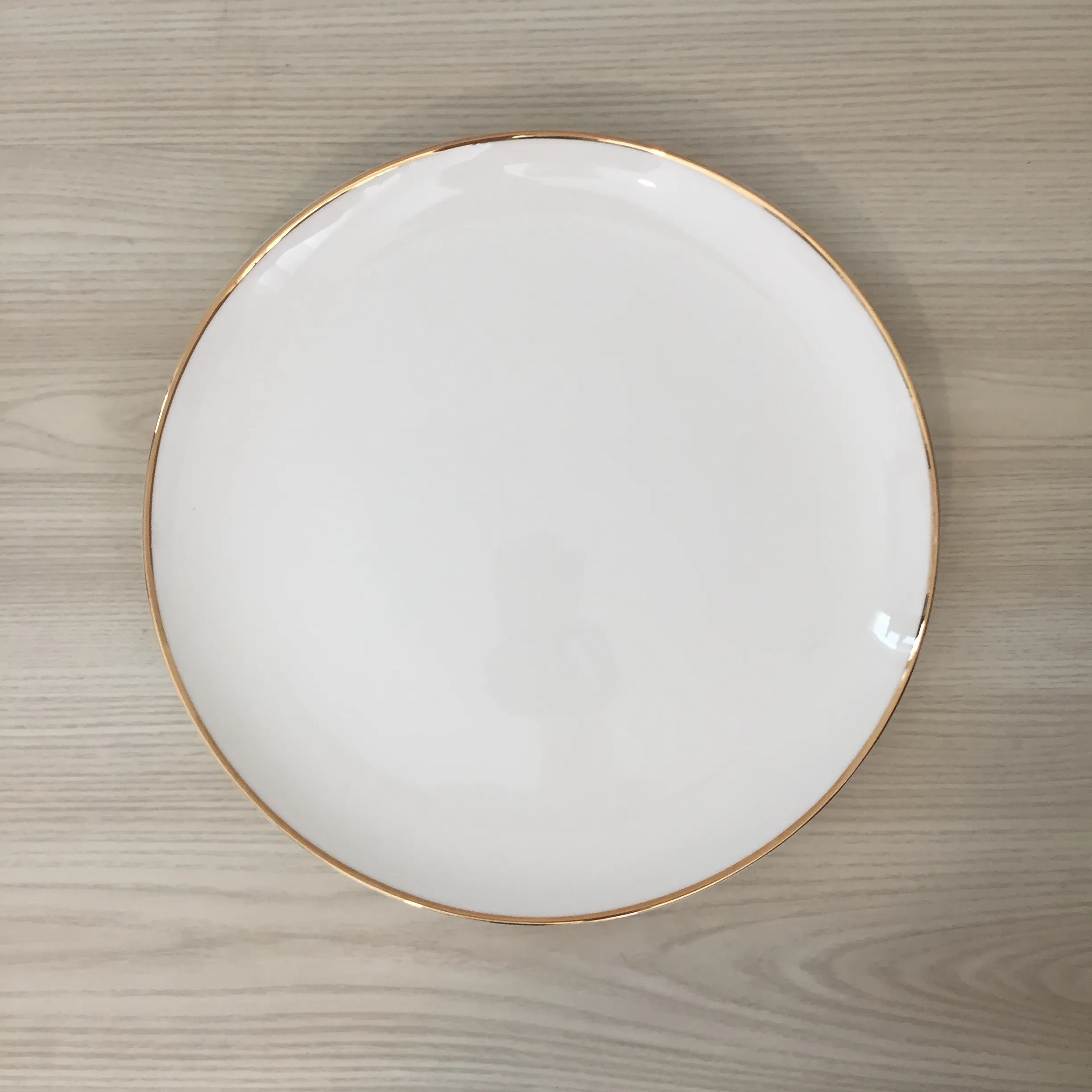 Coupe Dinner Plate - Gold Rim