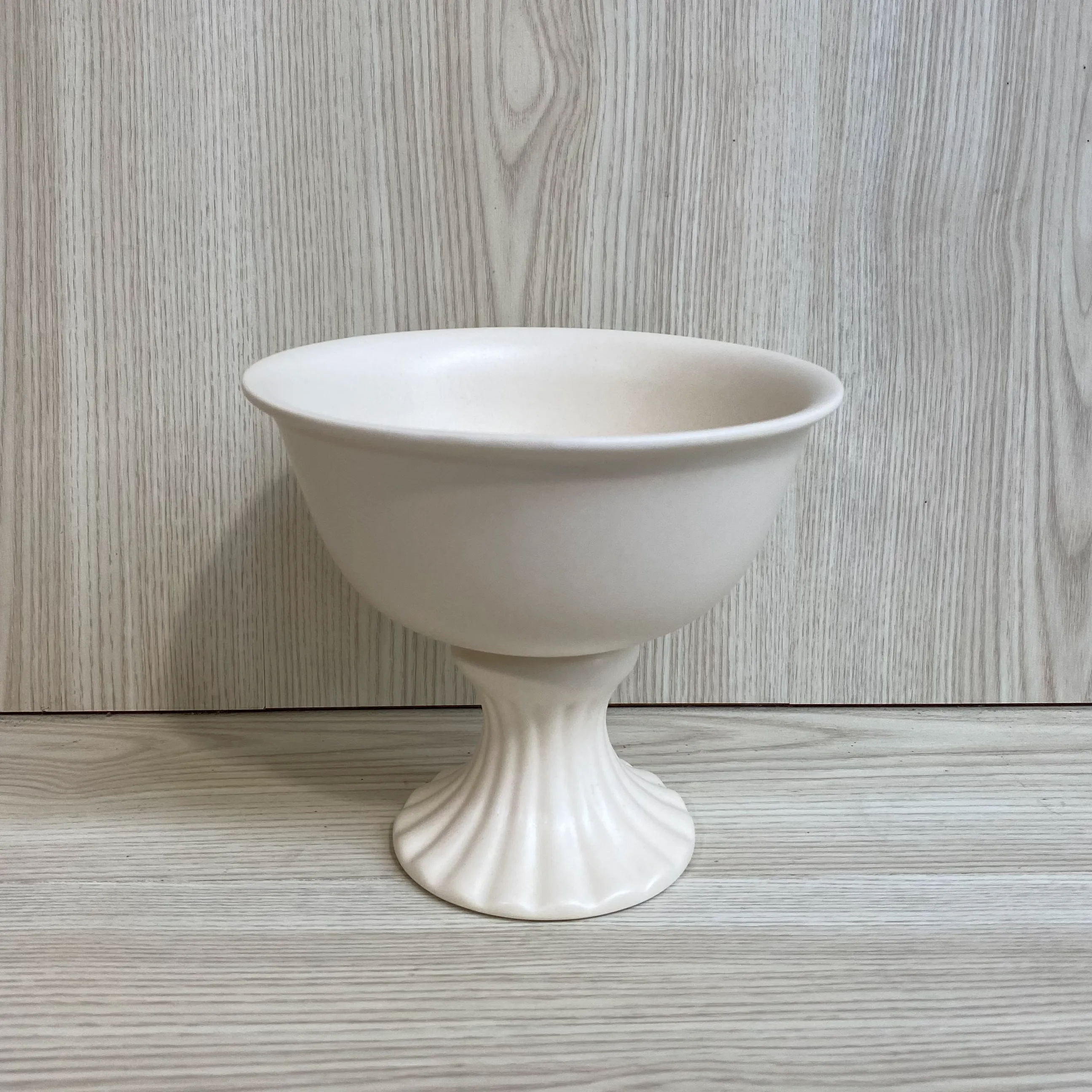 Clara Compote Vase - Shell